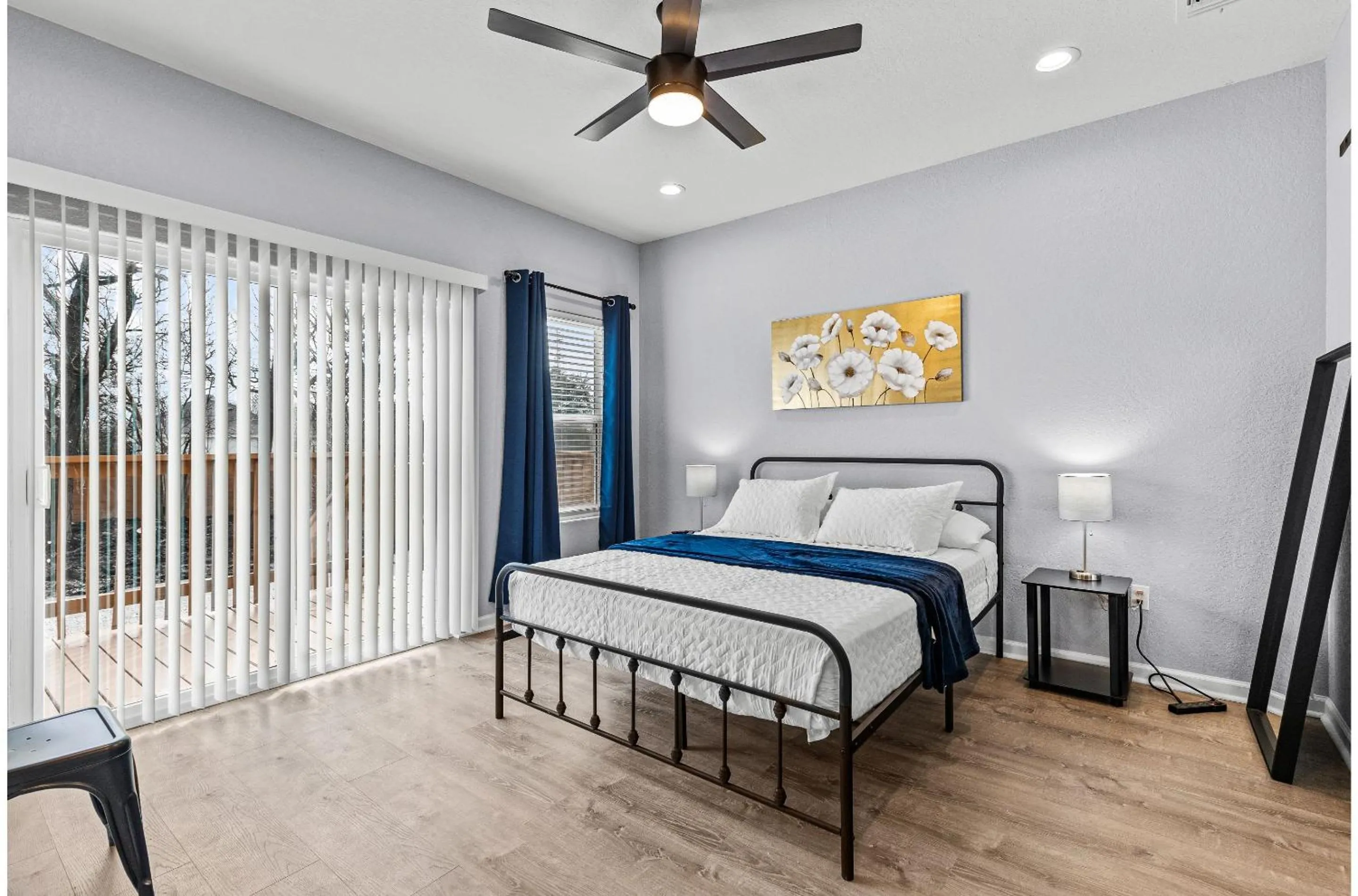 Other, Bed in Charming Walkable 4 BR2.5 BA Near Dtown Riverwalk