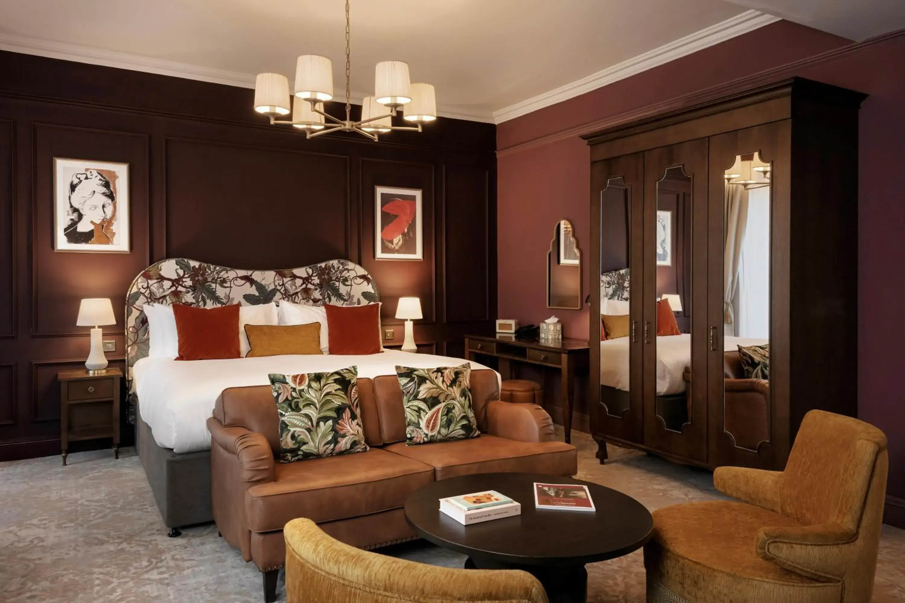 Bed in Francis Hotel Bath Bed in Francis Hotel Bath