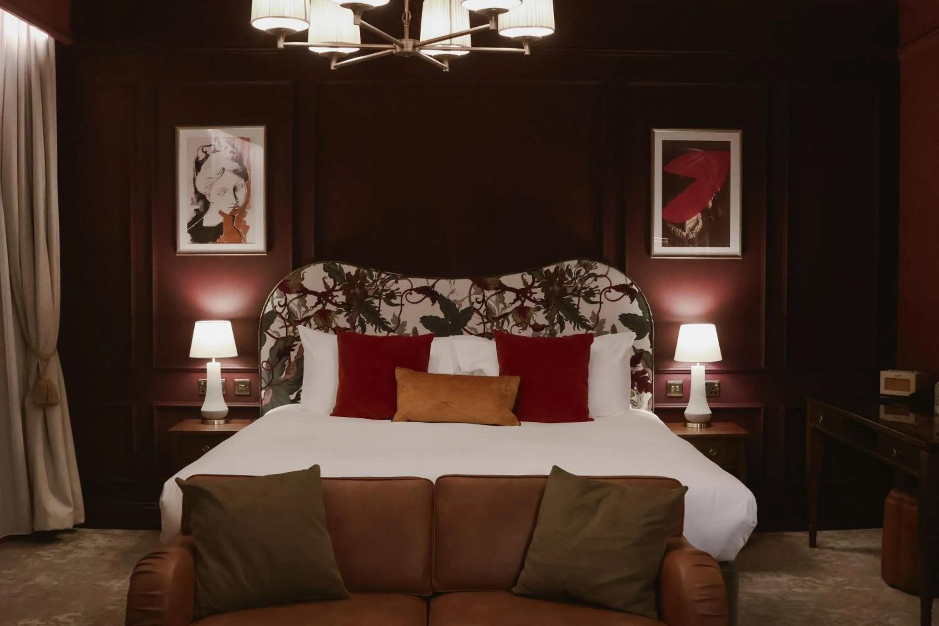 Bed in Francis Hotel Bath