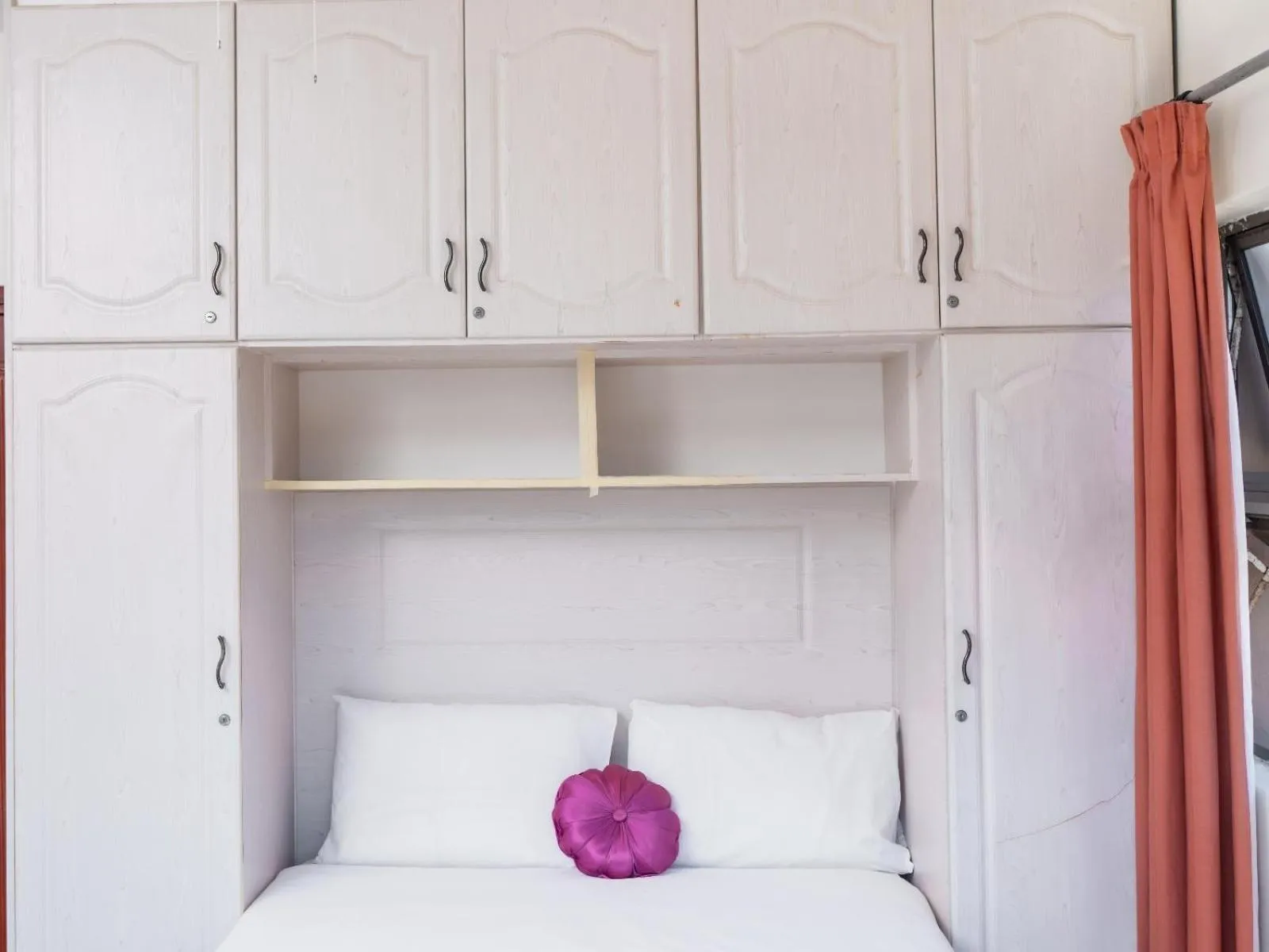 Decorative detail in Dolphin Coast B&B / Self catering