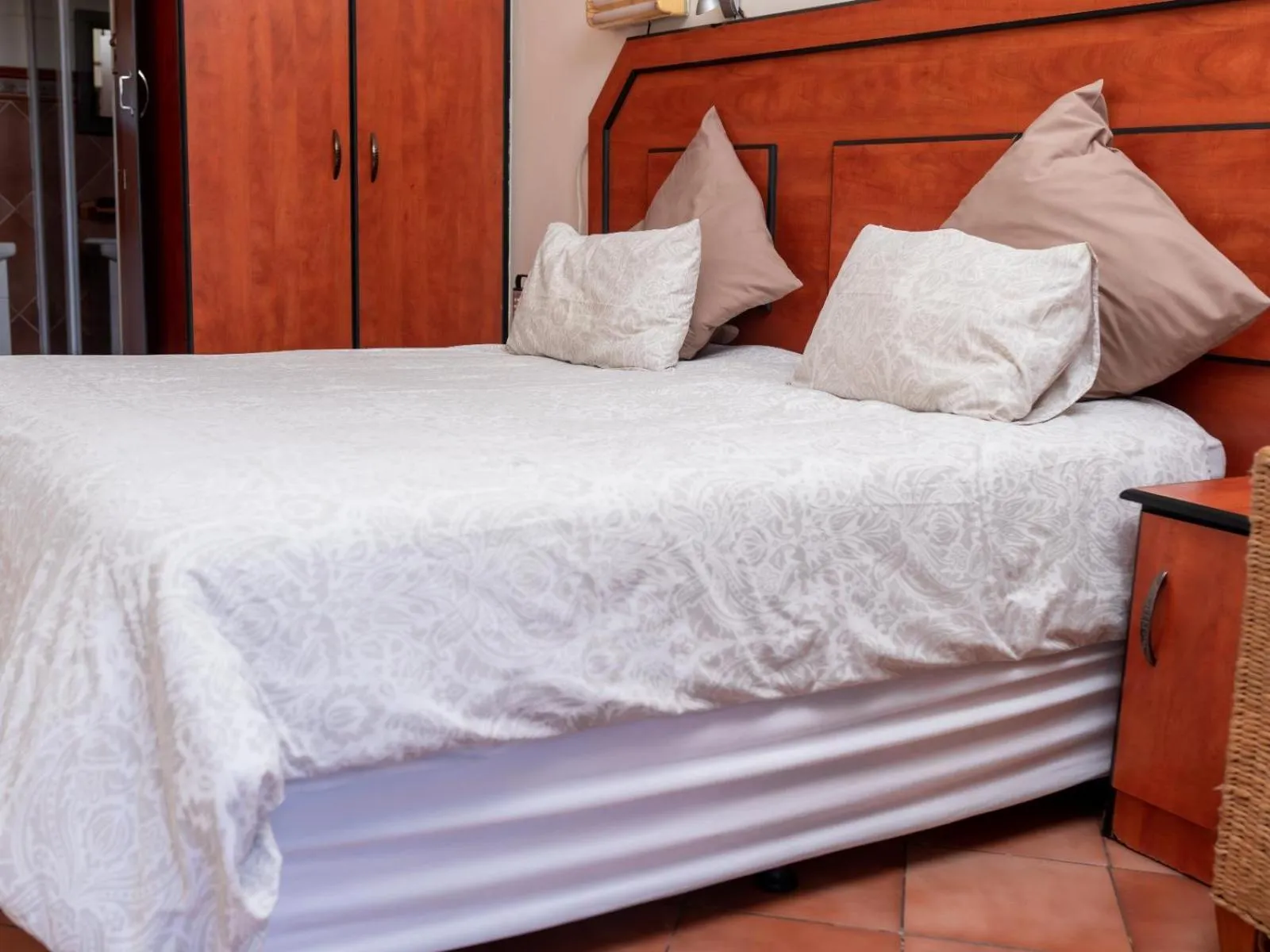 Bed in Dolphin Coast B&B / Self catering