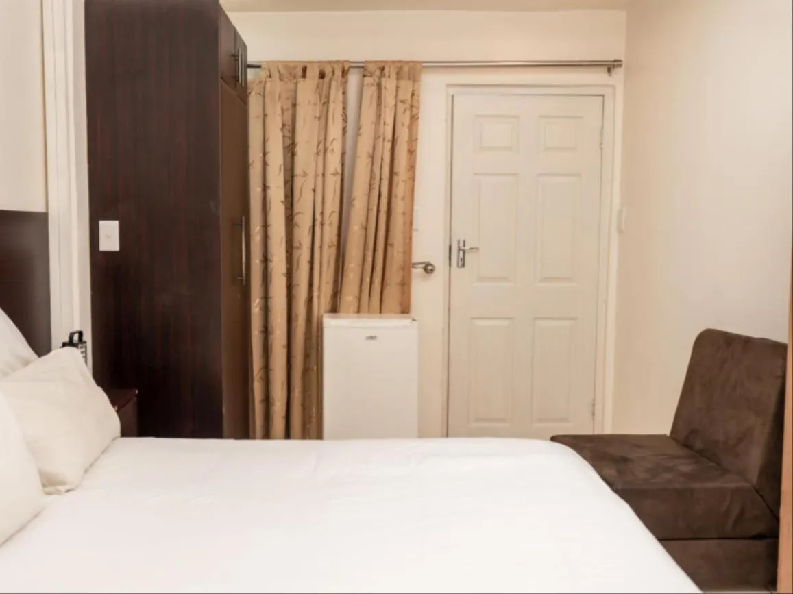 Photo of the whole room in Dolphin Coast B&B / Self catering