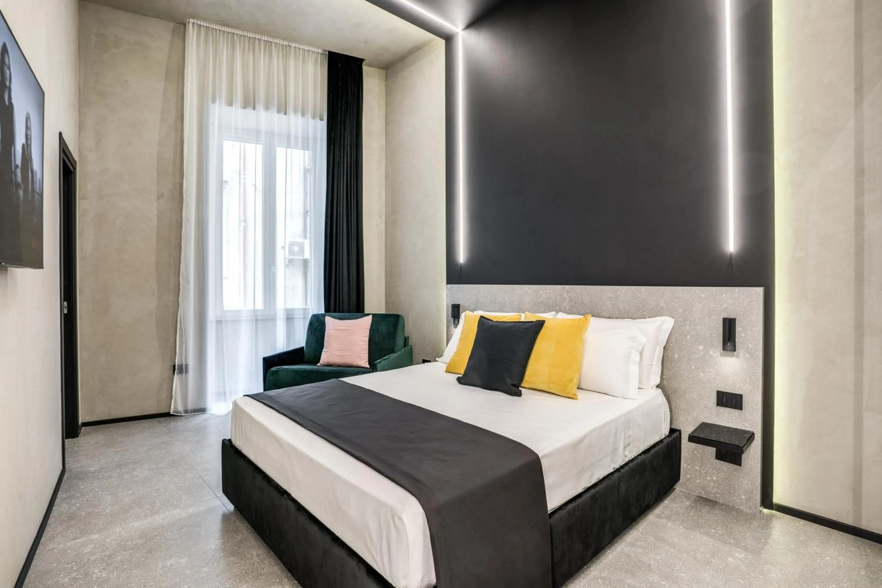 TV and multimedia, Bed in Gallery Experience Napoli
