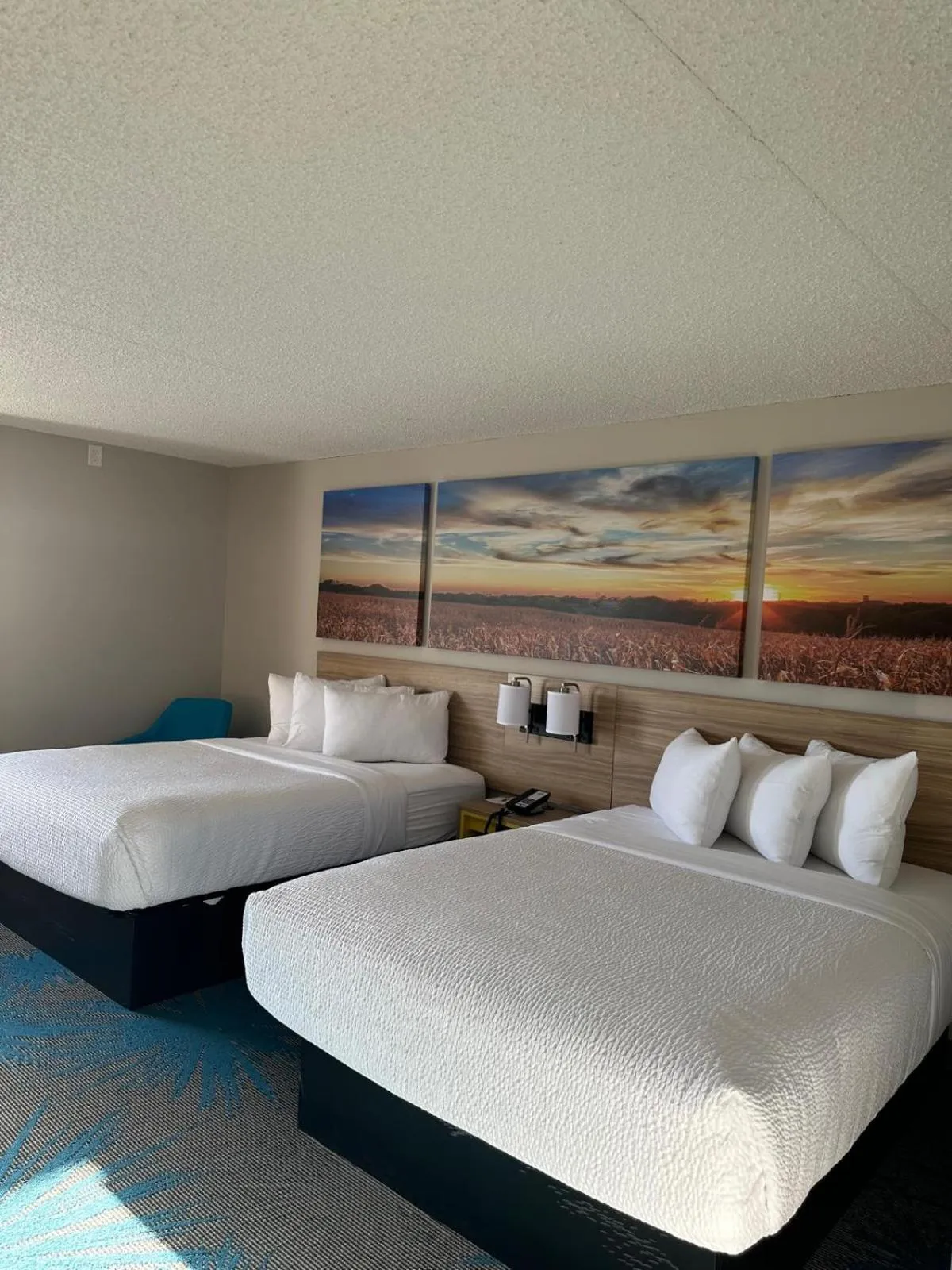 Bed in Days Inn by Wyndham Mandan Bismarck Area