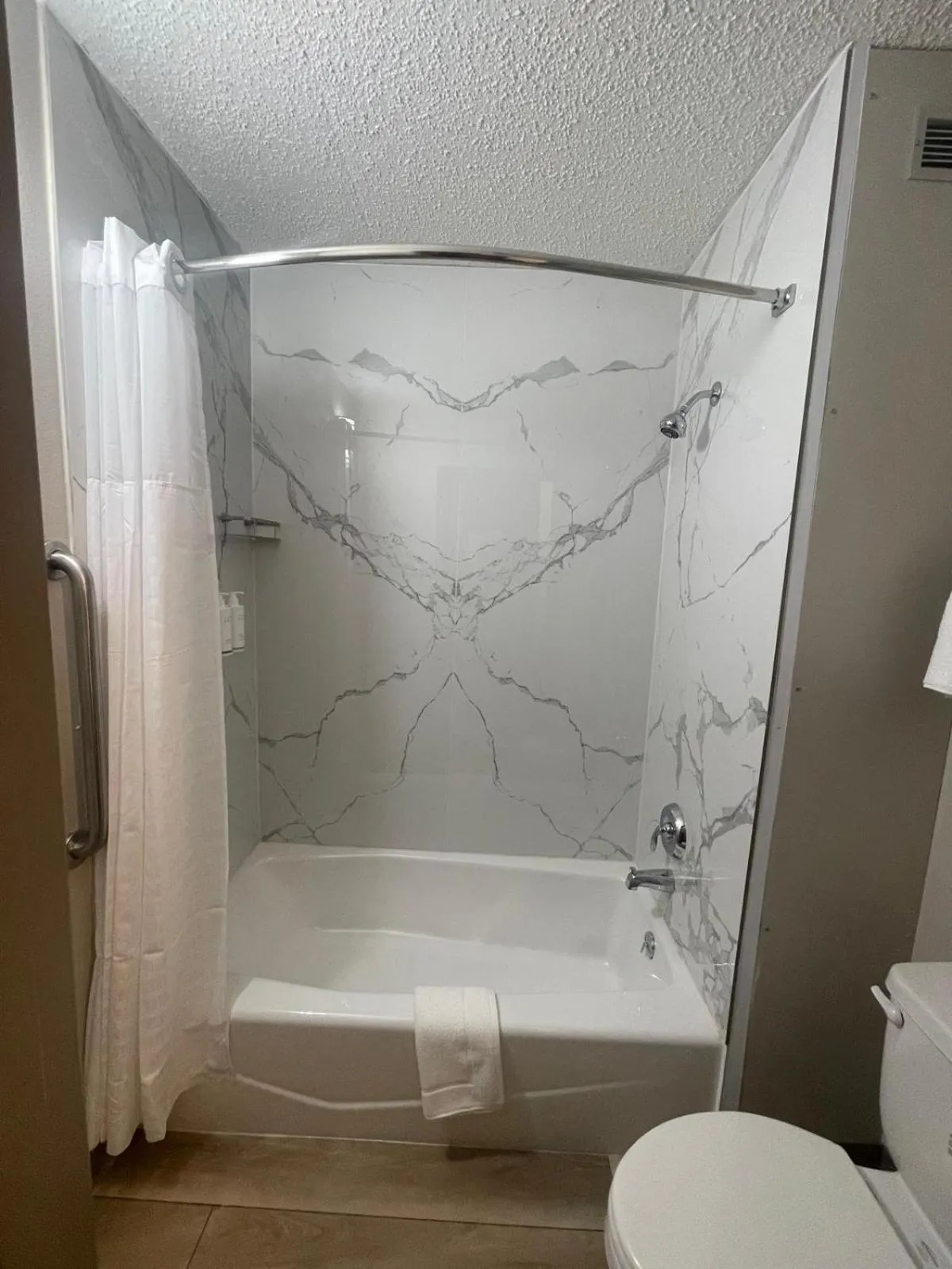 Bathroom in Days Inn by Wyndham Mandan Bismarck Area