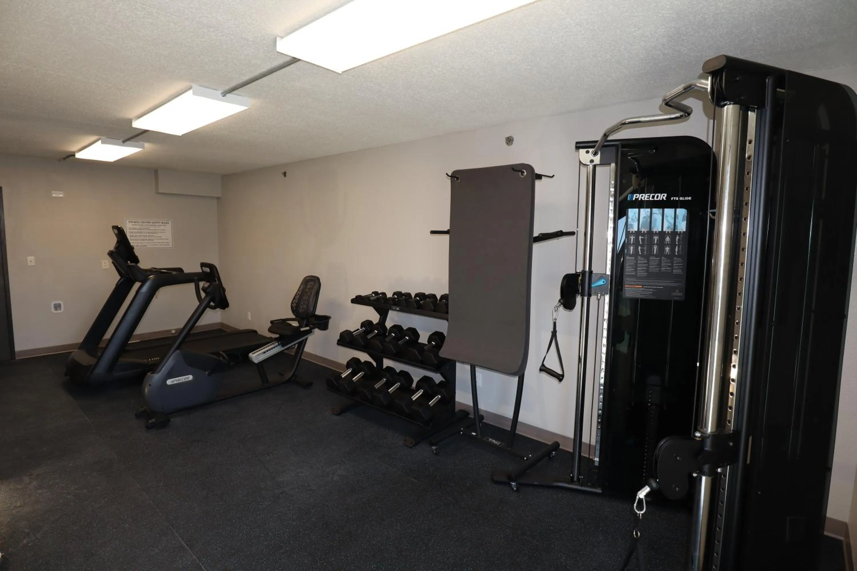 Fitness centre/facilities in Days Inn by Wyndham Mandan Bismarck Area