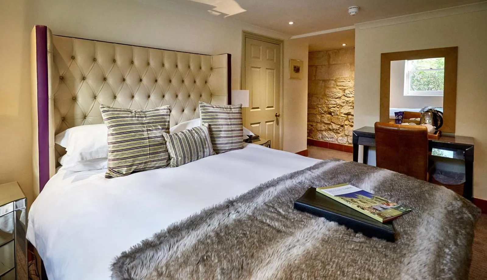 Photo of the whole room, Bed in Dorian House Boutique B&B - Free Parking!