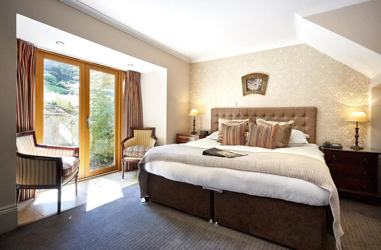 Photo of the whole room, Bed in Dorian House Boutique B&B - Free Parking!