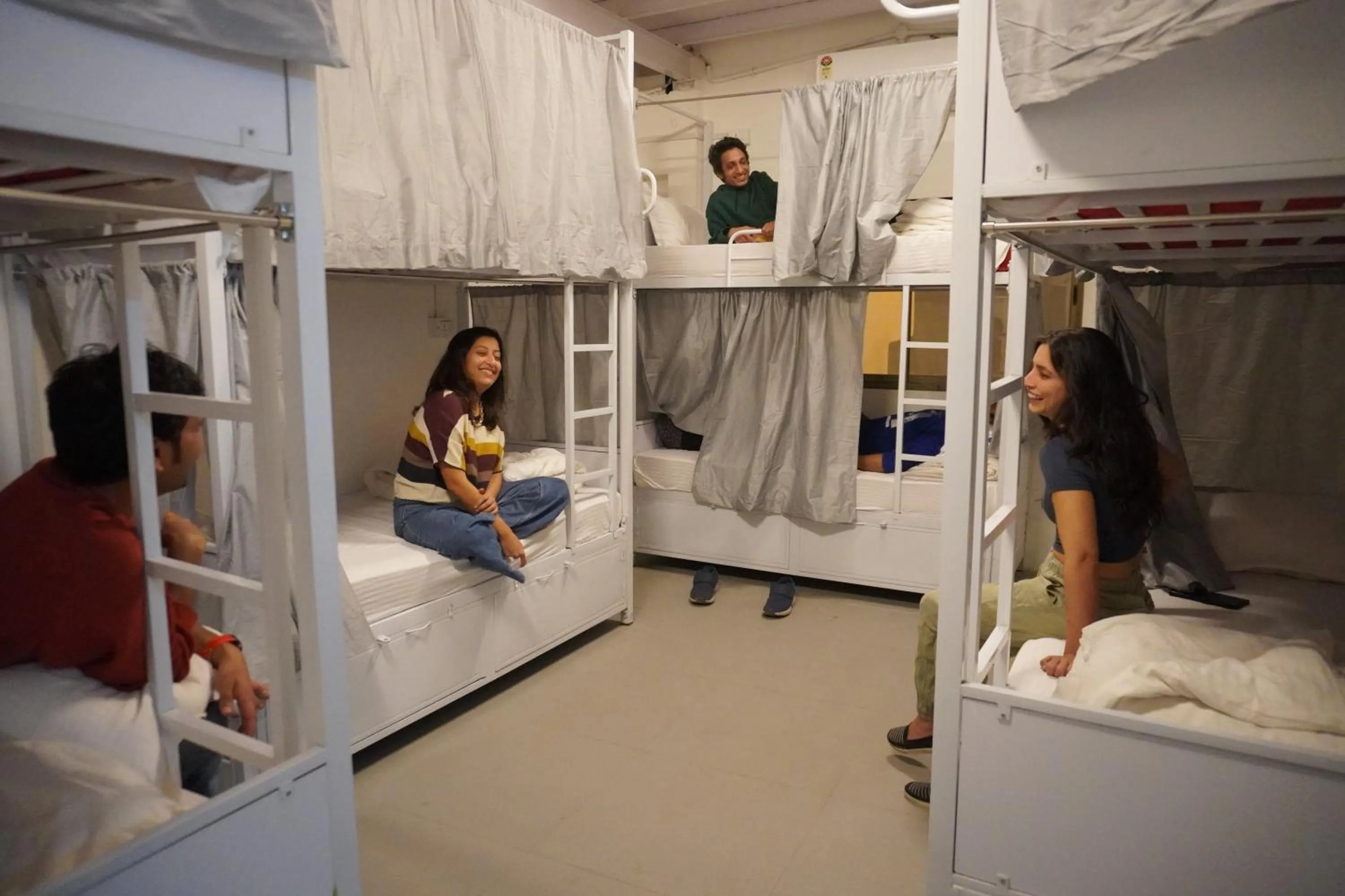 Photo of the whole room, Bed in Hammock Hostels - Bandra
