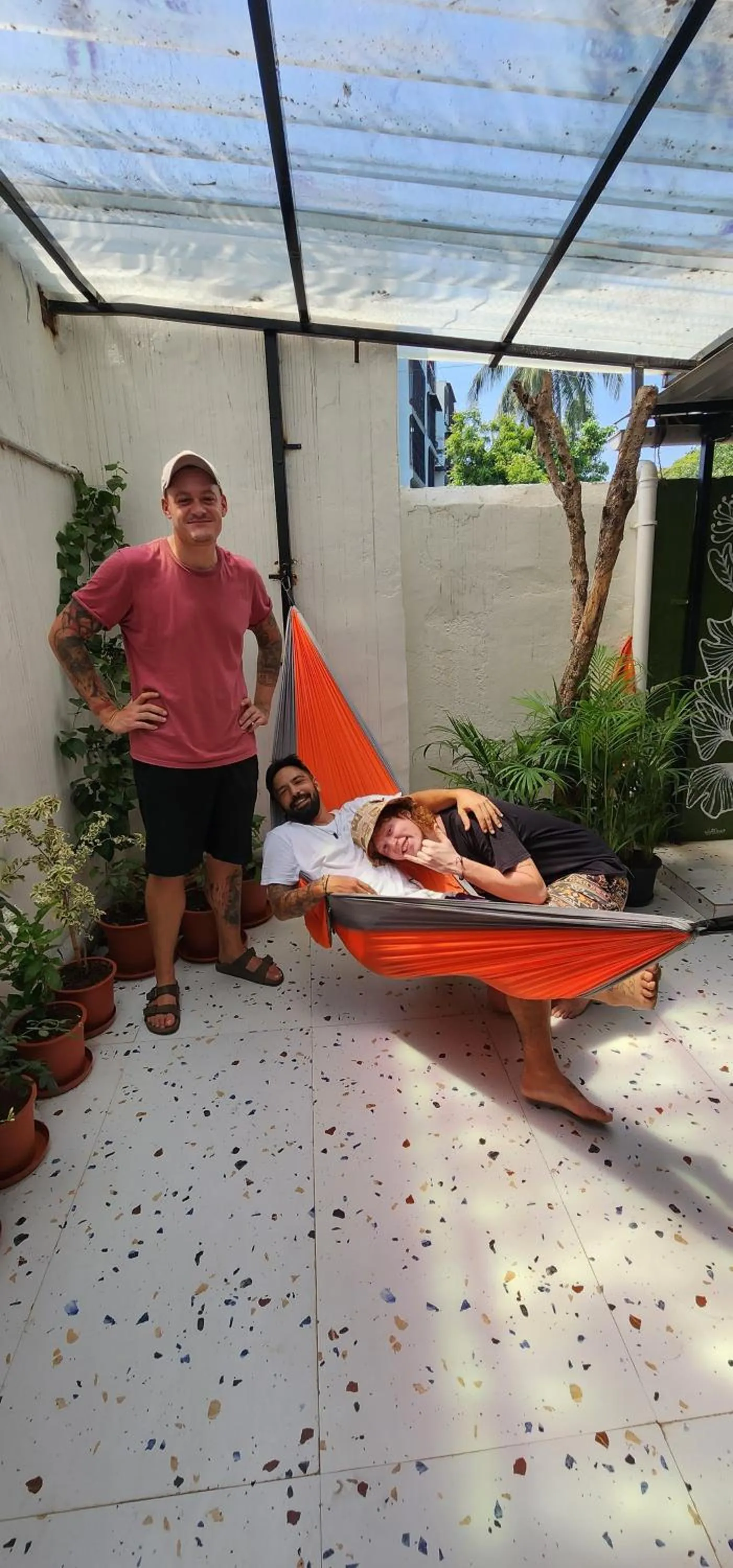 Patio in Hammock Hostels - Bandra