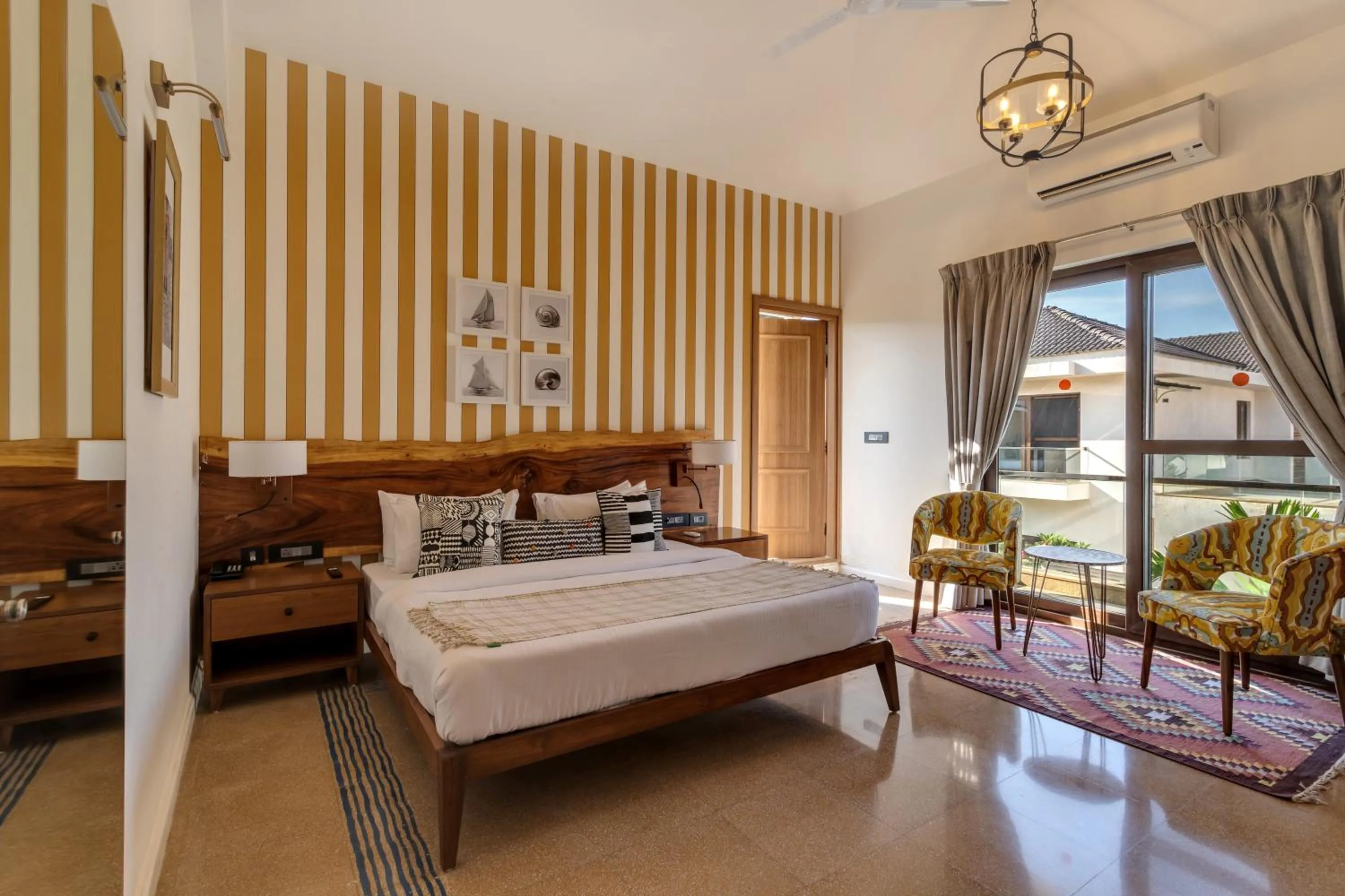 Bed in HIREAVILLA Villa Inaari - 5BHK with Private Pool in Anjuna