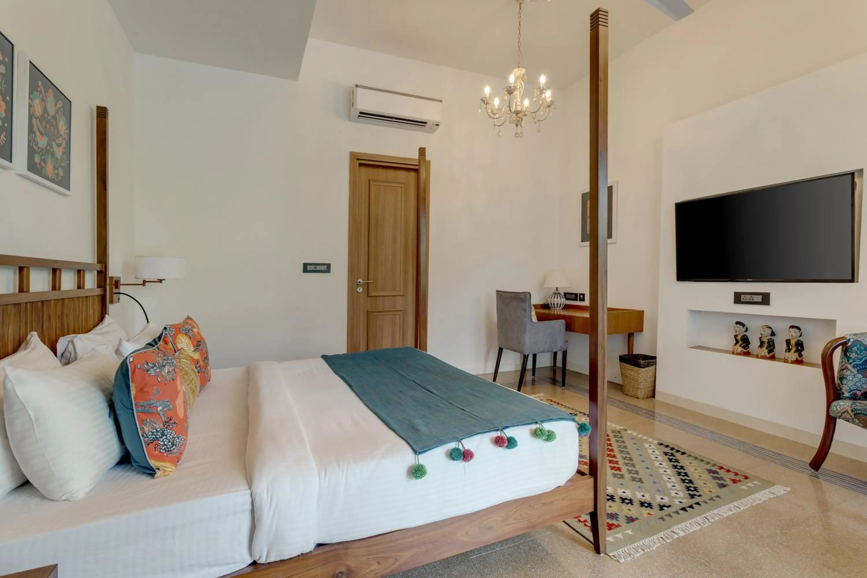 Bed in HIREAVILLA Villa Inaari - 5BHK with Private Pool in Anjuna