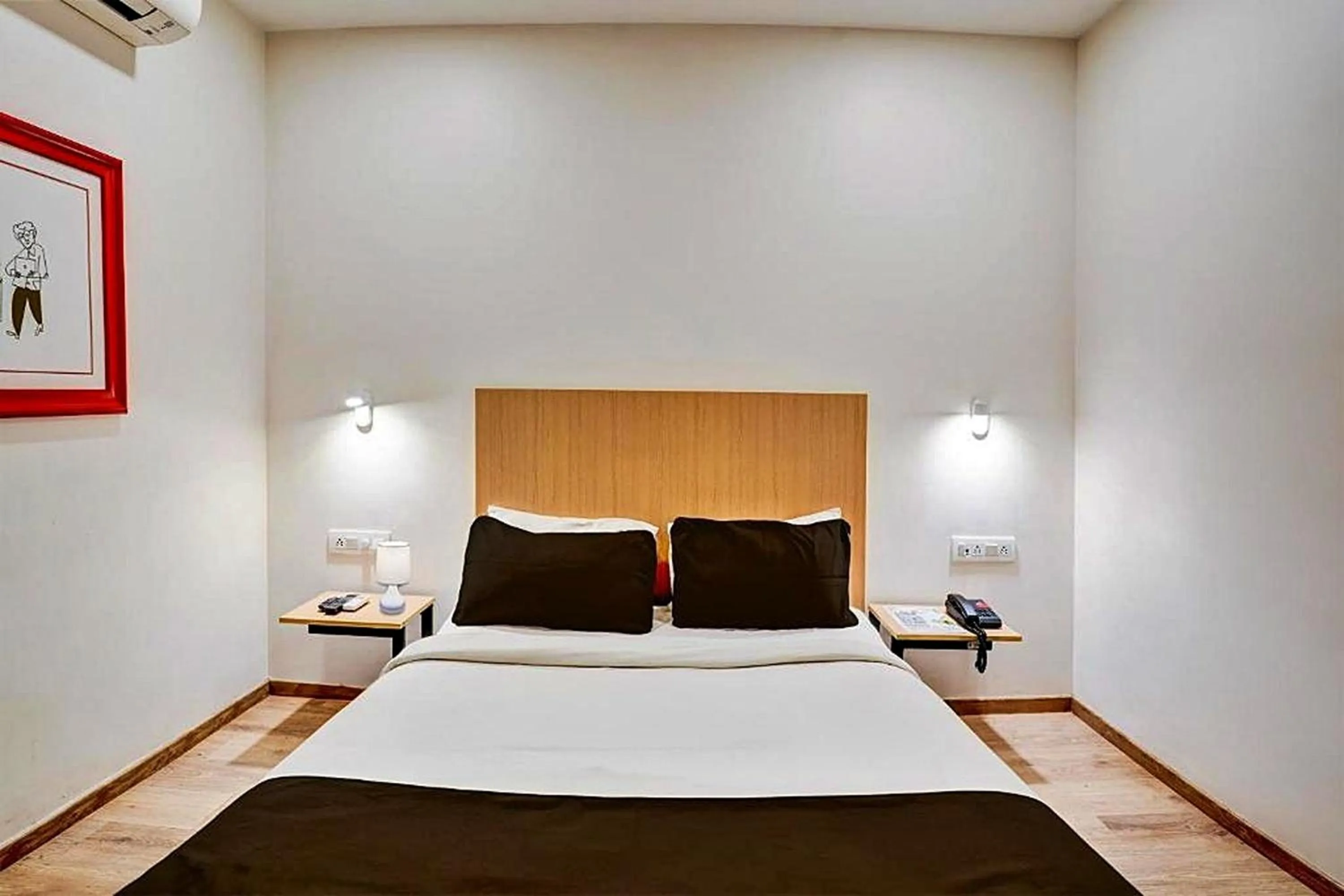 Bed in Hotel Sunlight Inn