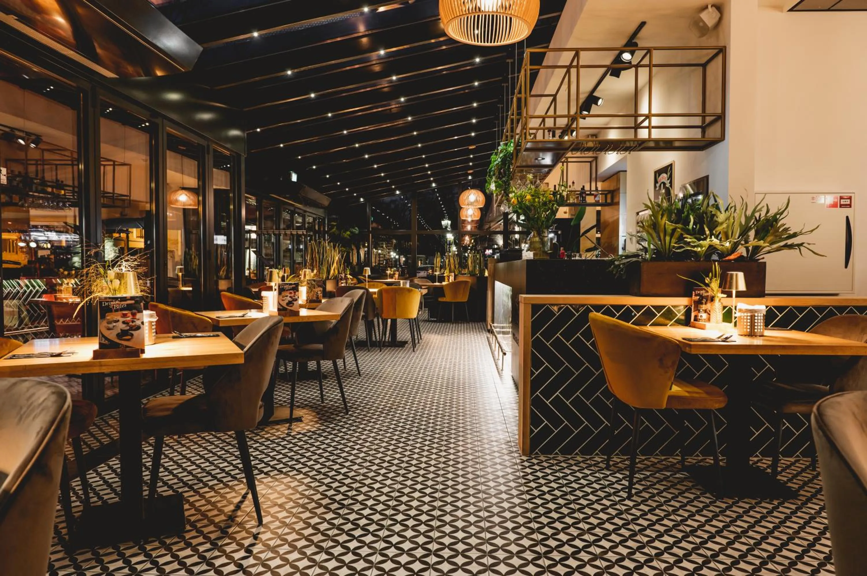 Restaurant/places to eat in City Hotel de Jonge