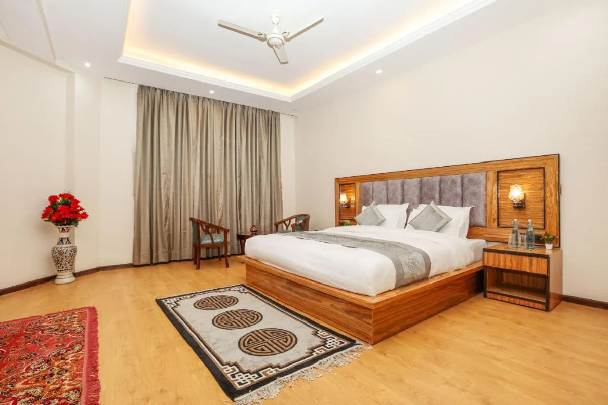 Photo of the whole room, Bed in The Kart-Sey Ladakh