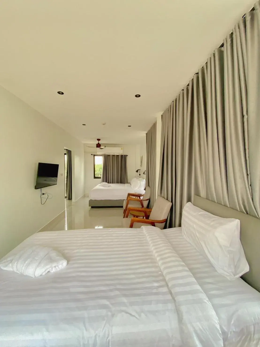 Bed in Calamint Residence Hotel ( คาลามิ้นท์) Bed in Calamint Residence Hotel ( คาลามิ้นท์)