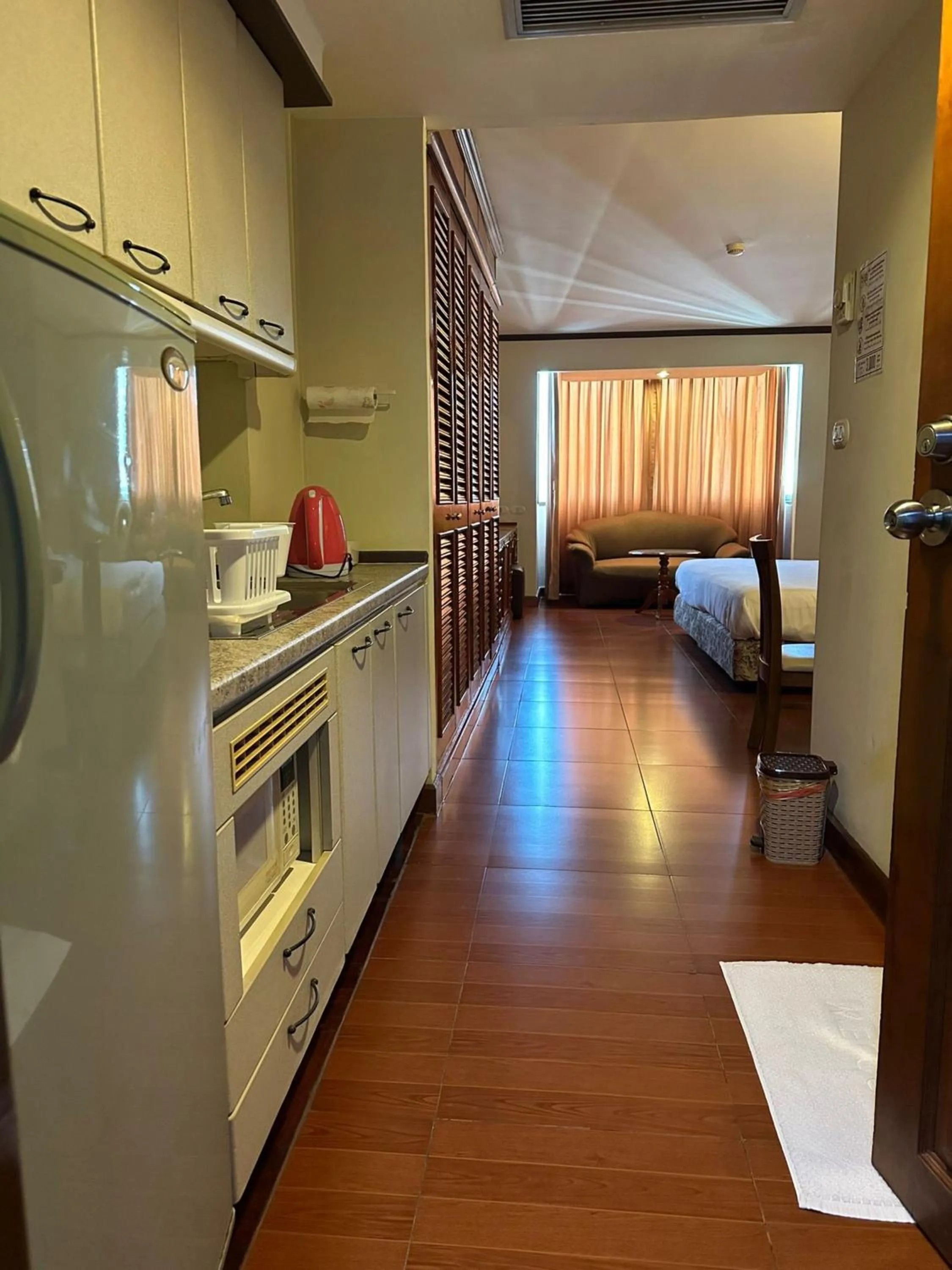 minibar in Omni Tower Sukhumvit Soi 4 Direct Rooms