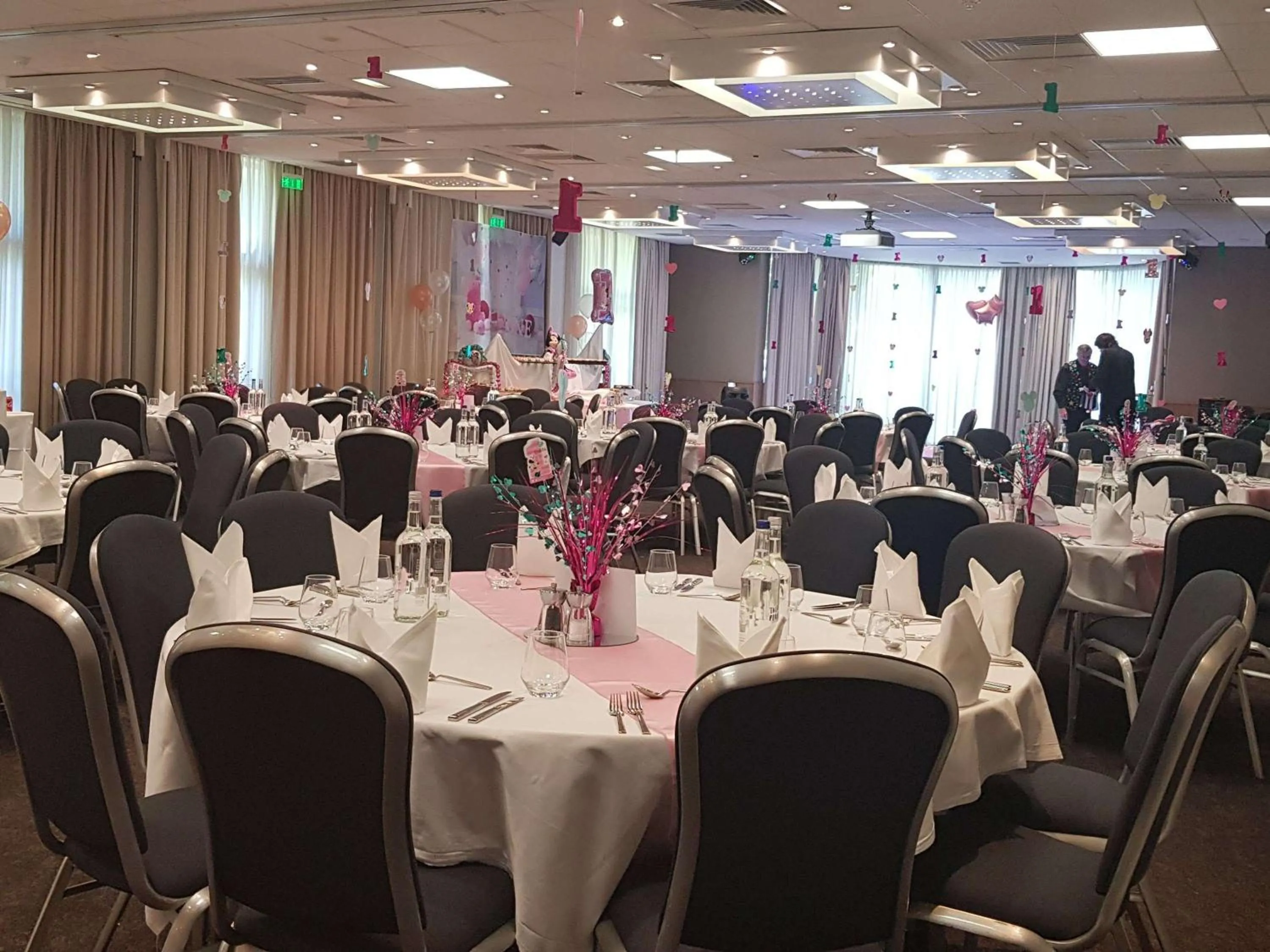 wedding, Restaurant/Places to Eat in Novotel London Heathrow Airport M4 Jct. 4