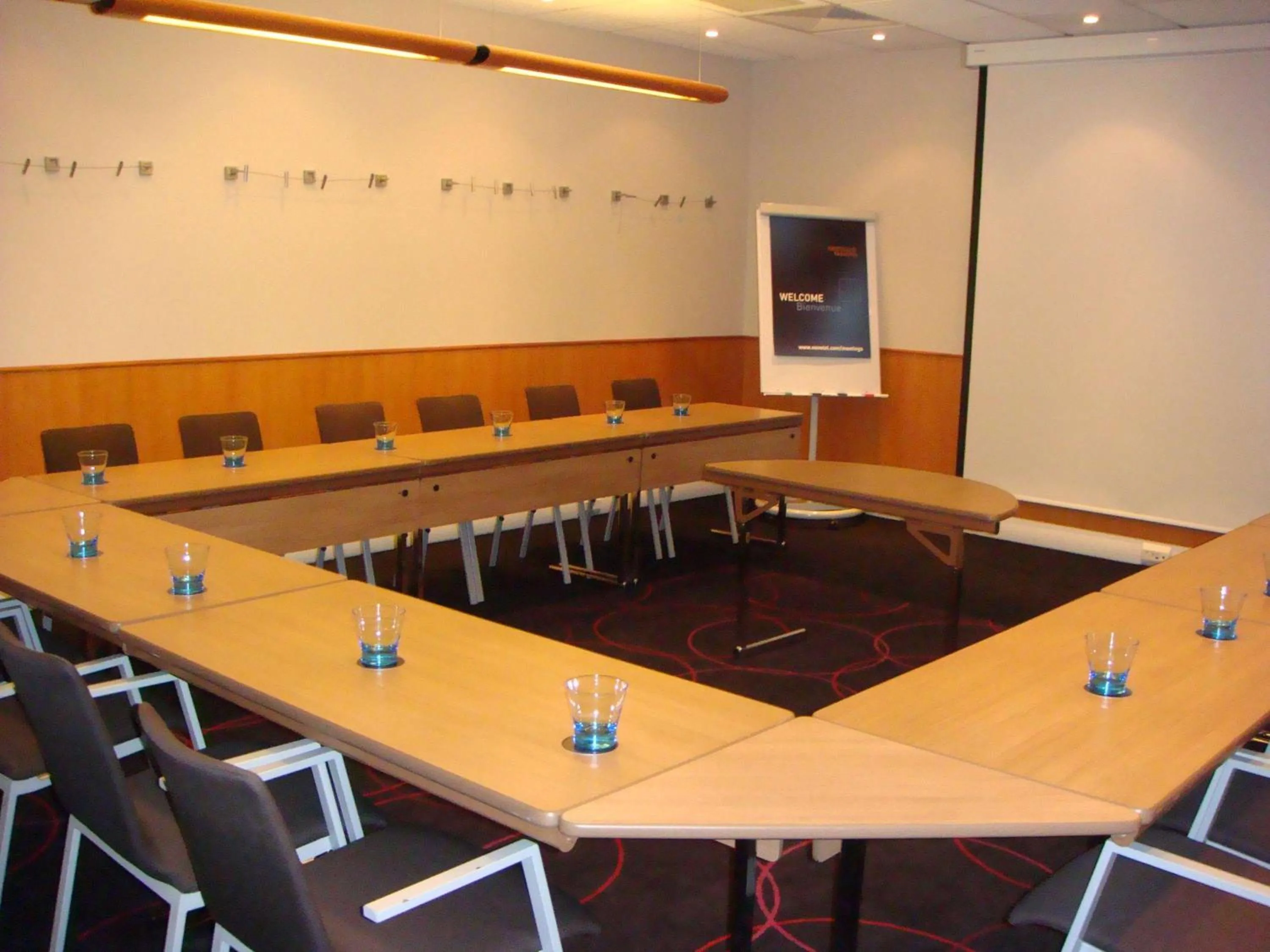Meeting/conference room in Novotel London Heathrow Airport M4 Jct. 4