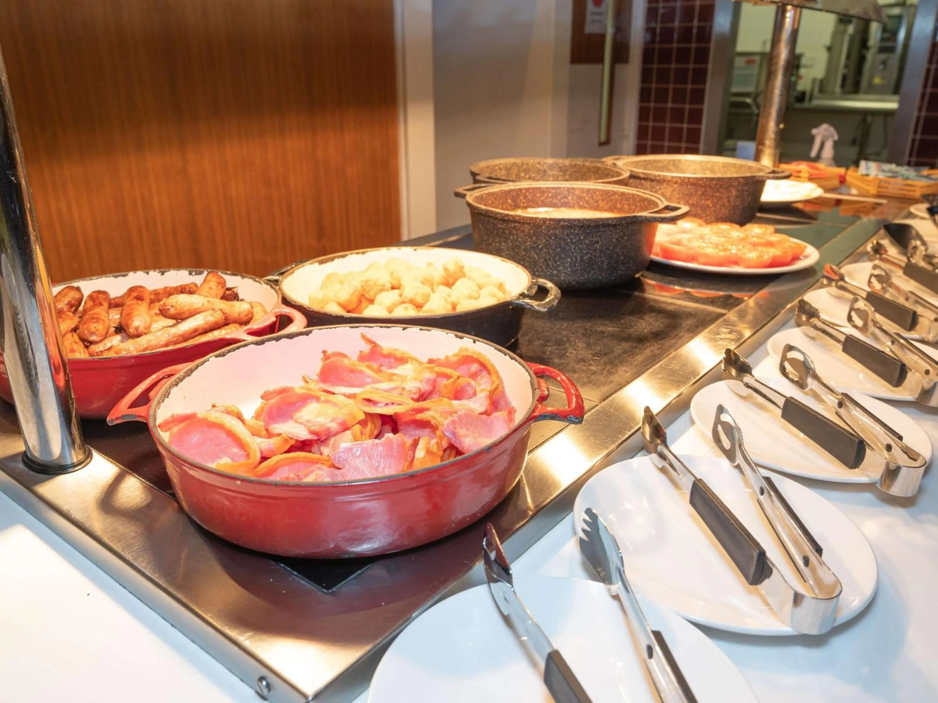 Breakfast in Novotel London Heathrow Airport M4 Jct. 4