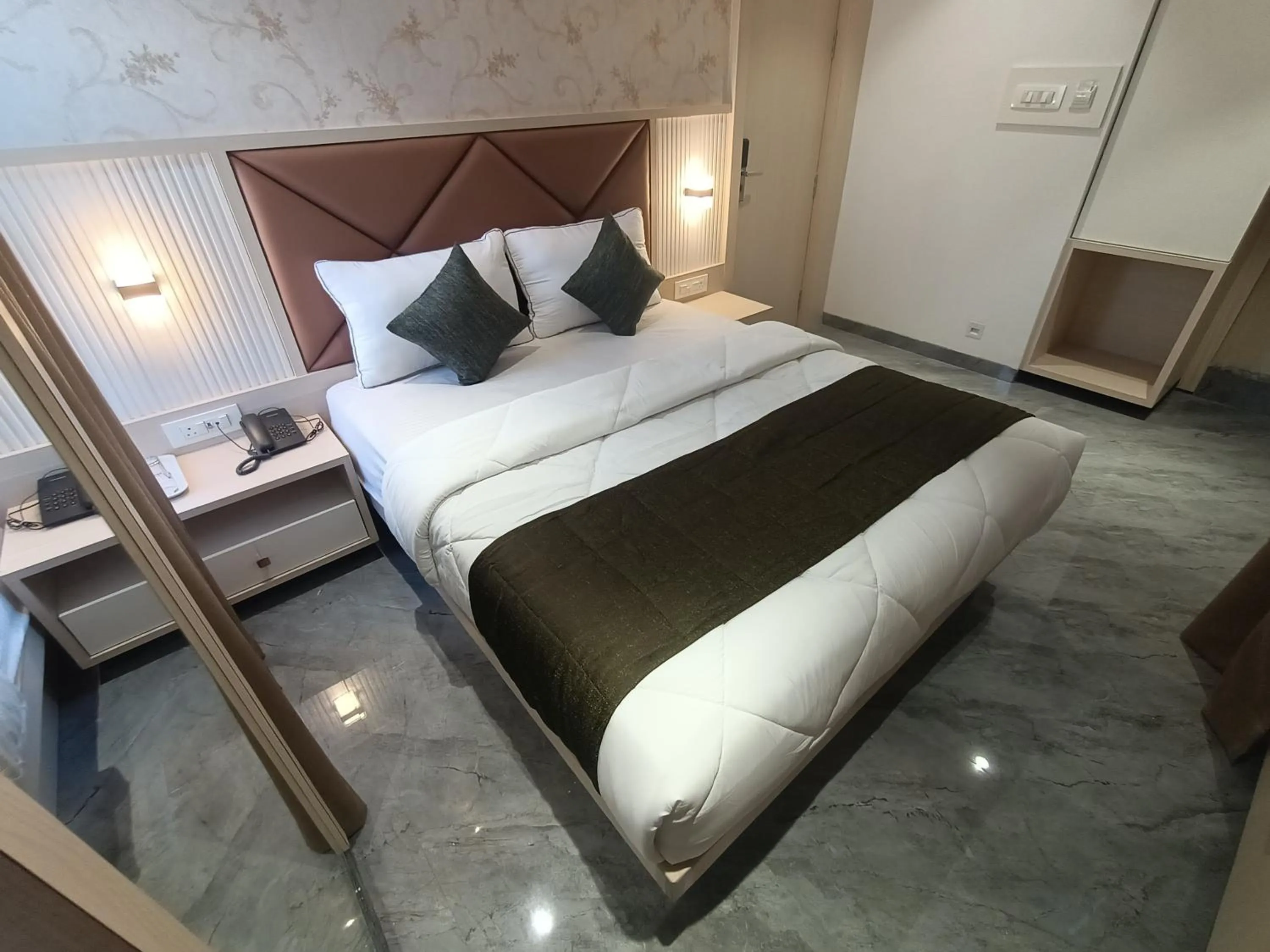 Photo of the whole room, Bed in Hotel Pearl Residency Thane