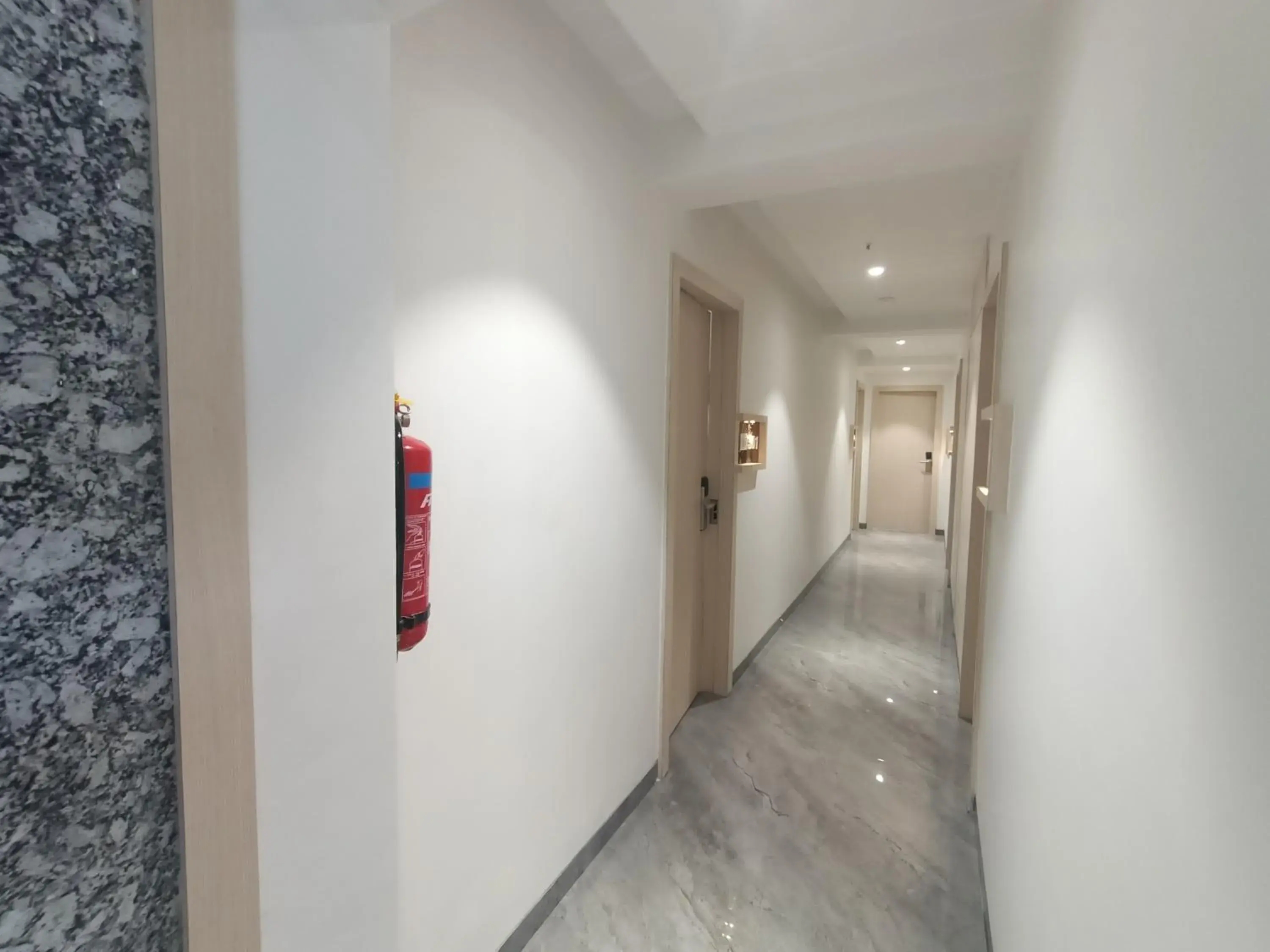 Lobby or reception in Hotel Pearl Residency Thane Lobby or reception in Hotel Pearl Residency Thane