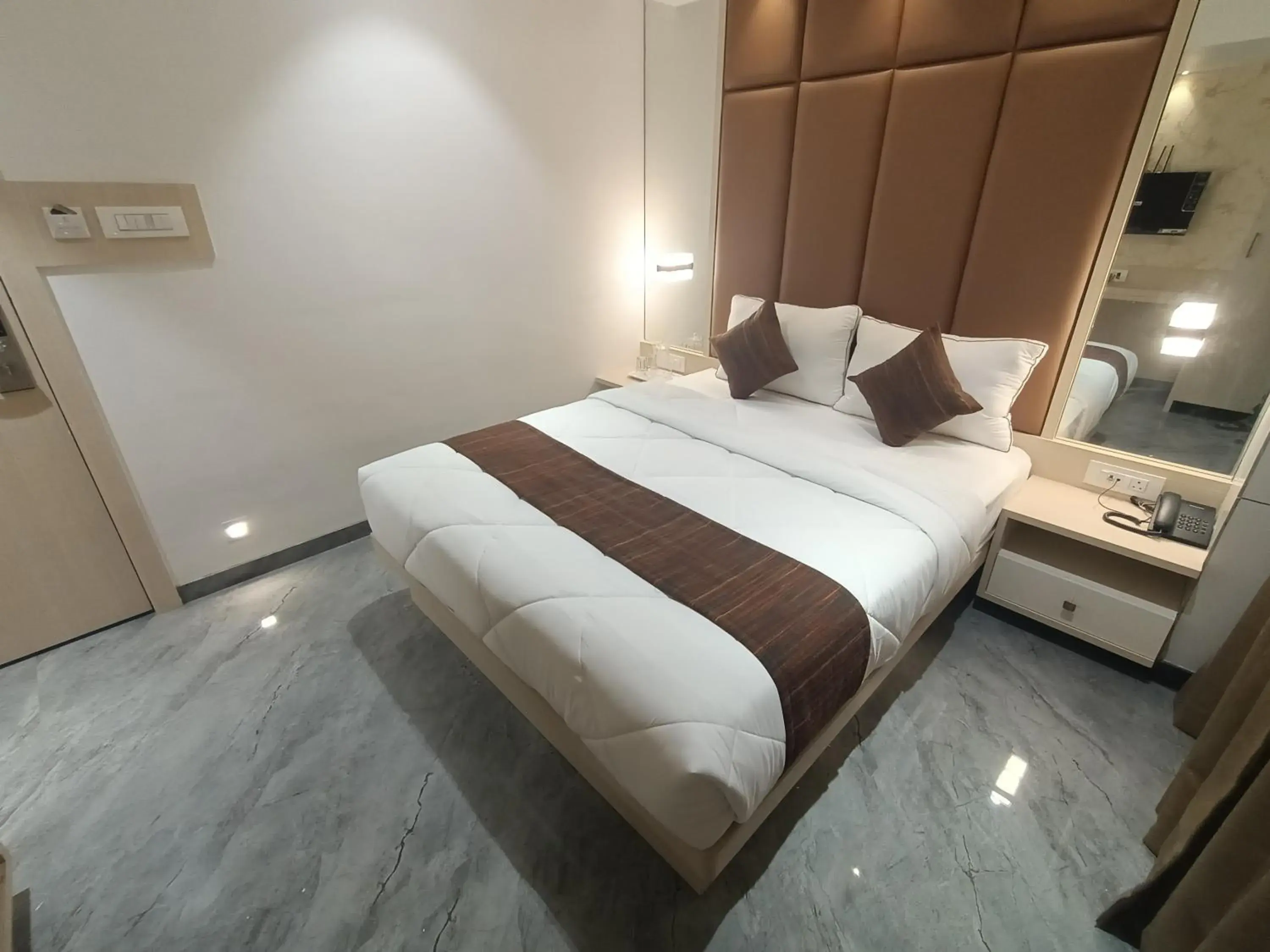 Bed in Hotel Pearl Residency Thane Bed in Hotel Pearl Residency Thane