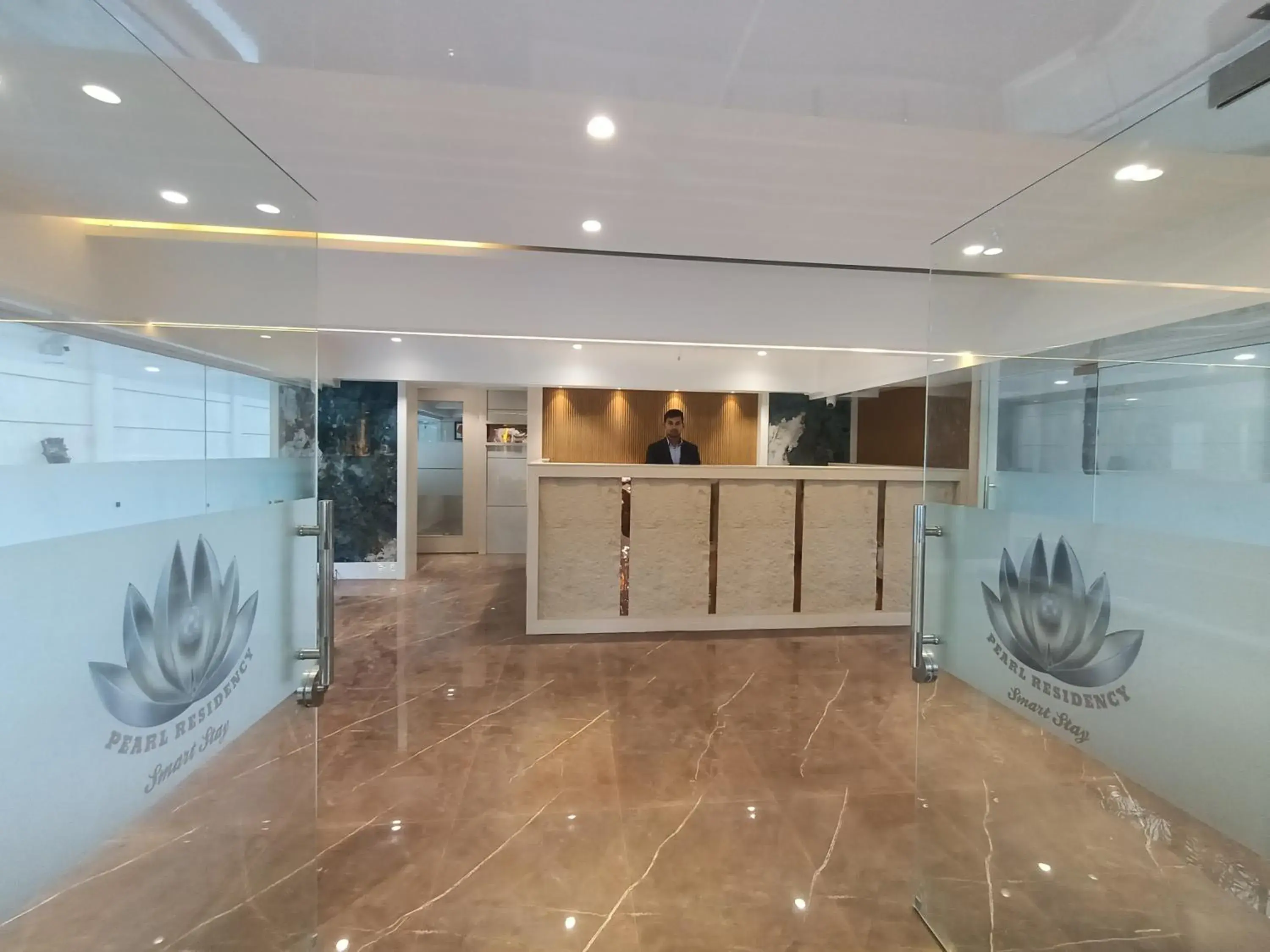 Facade/entrance in Hotel Pearl Residency Thane Facade/entrance in Hotel Pearl Residency Thane