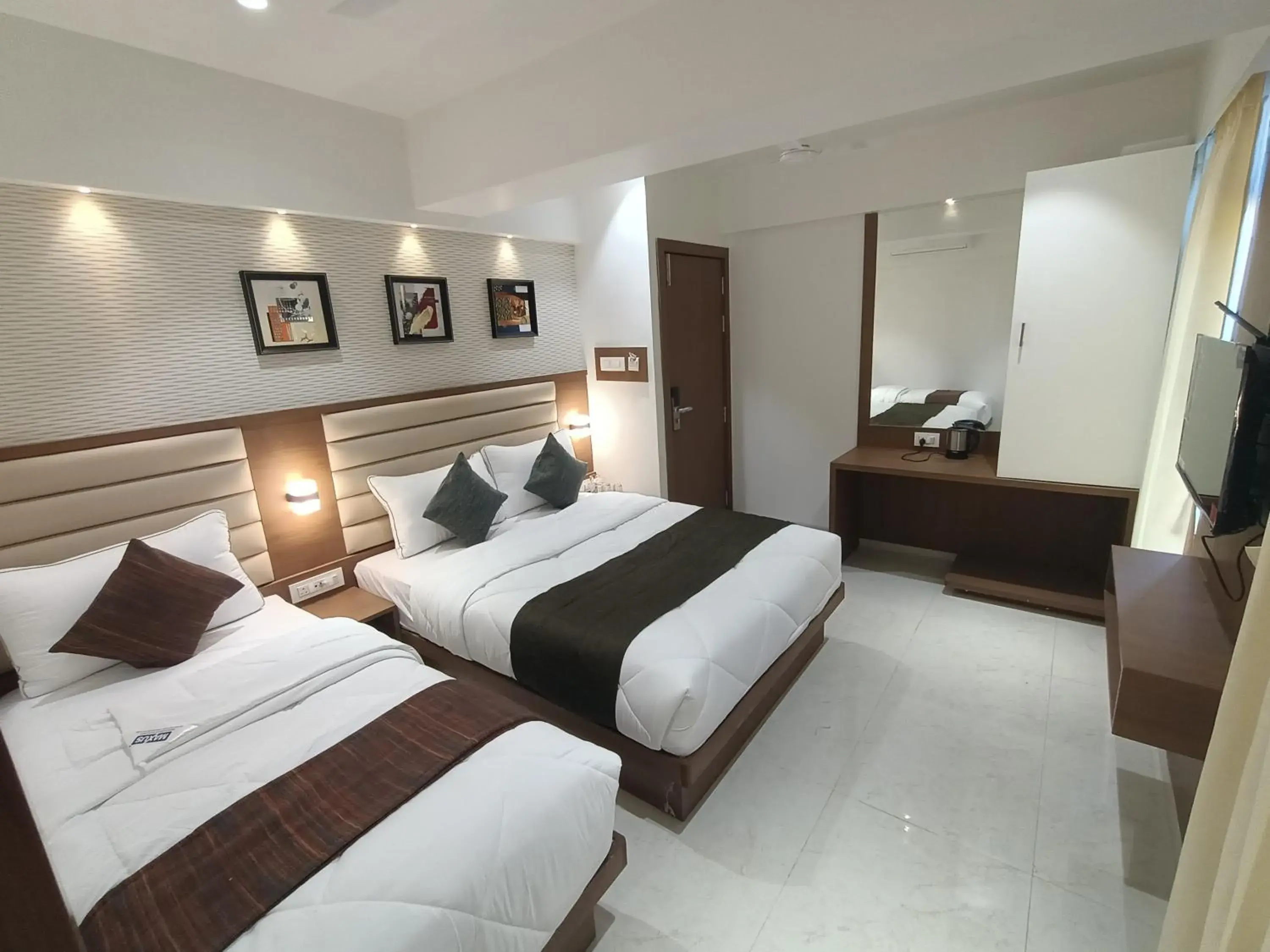 Bed in Hotel Pearl Residency Thane Bed in Hotel Pearl Residency Thane
