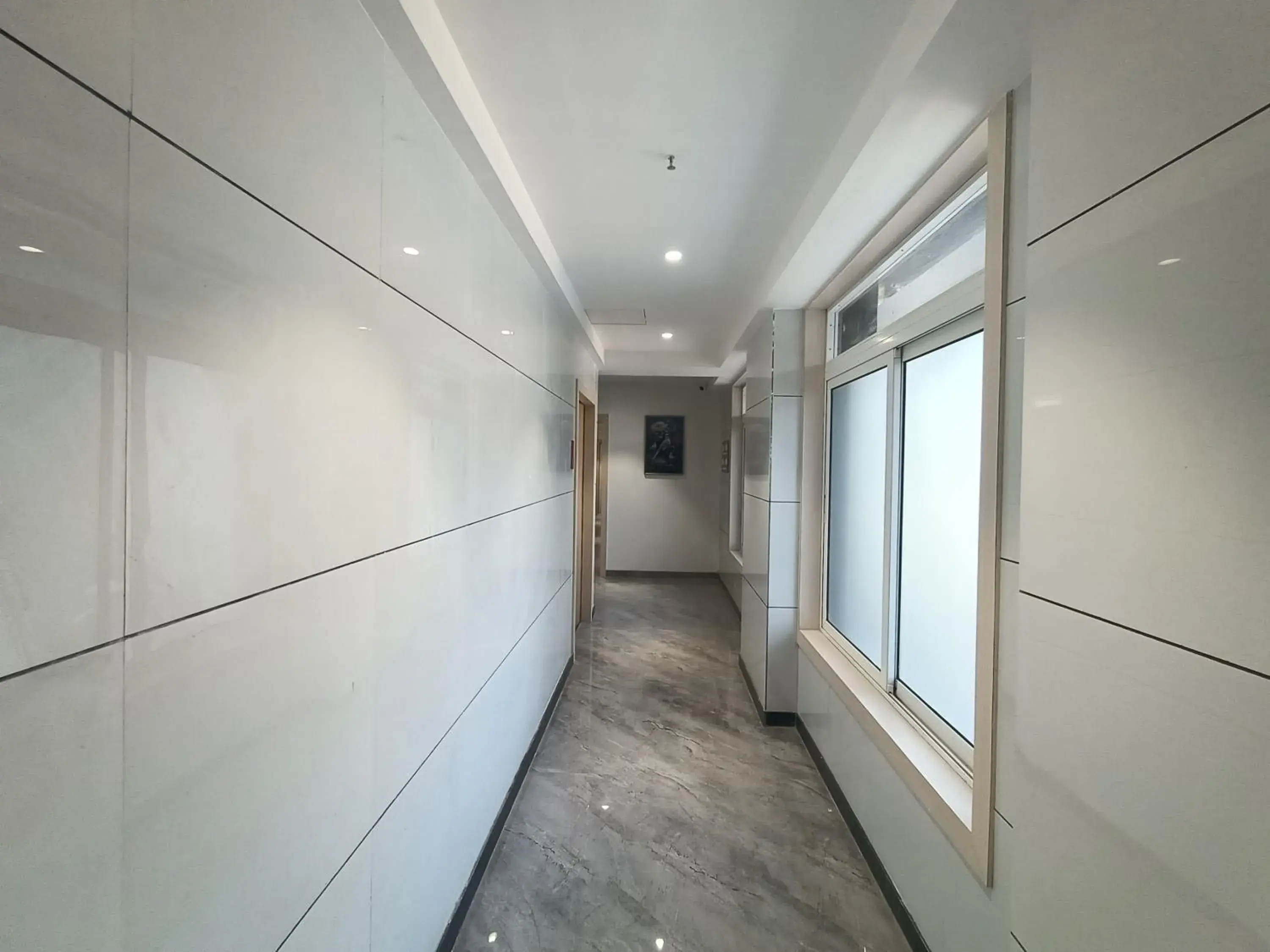 Lobby or reception in Hotel Pearl Residency Thane Lobby or reception in Hotel Pearl Residency Thane