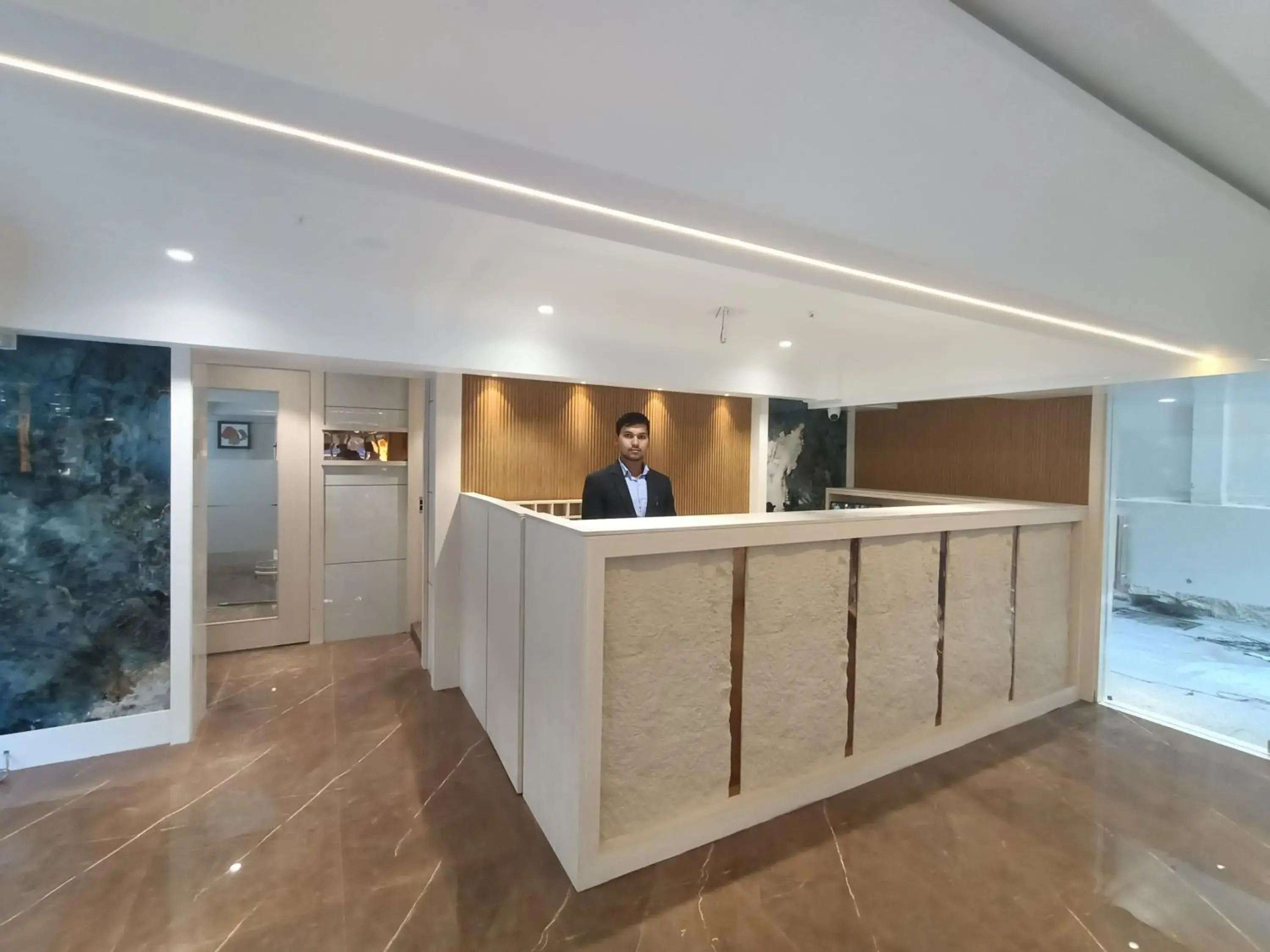 Lobby or reception in Hotel Pearl Residency Thane Lobby or reception in Hotel Pearl Residency Thane