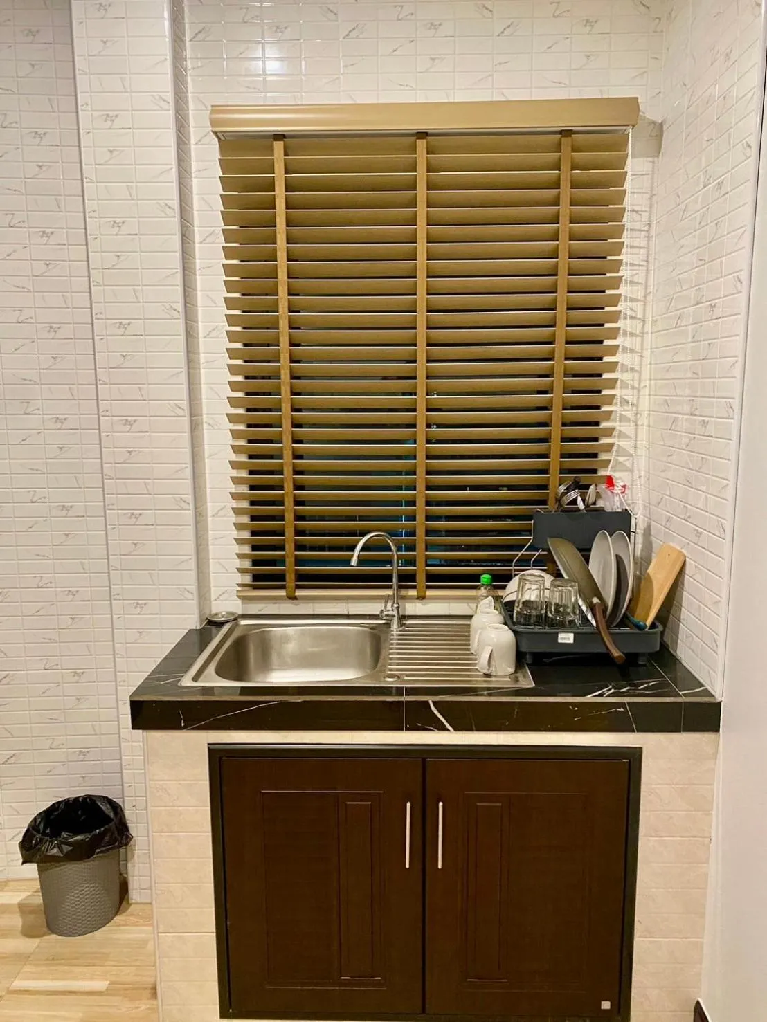 dishwasher in Hm House Patong