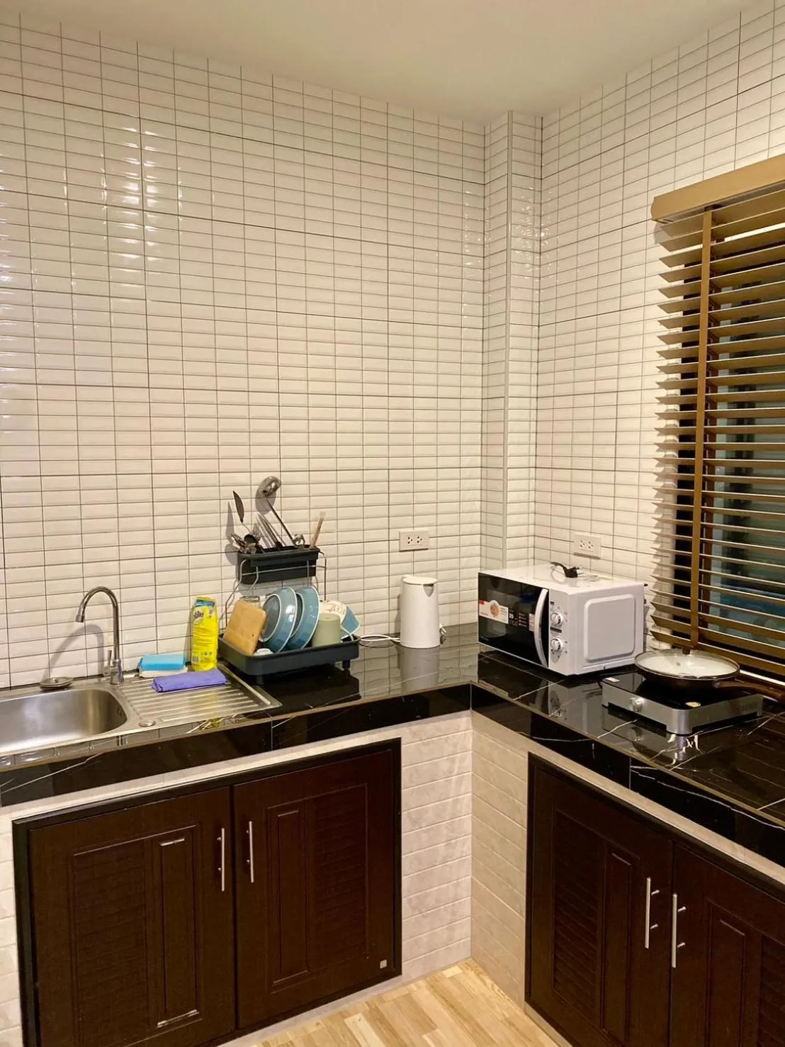 Kitchen or kitchenette in Hm House Patong