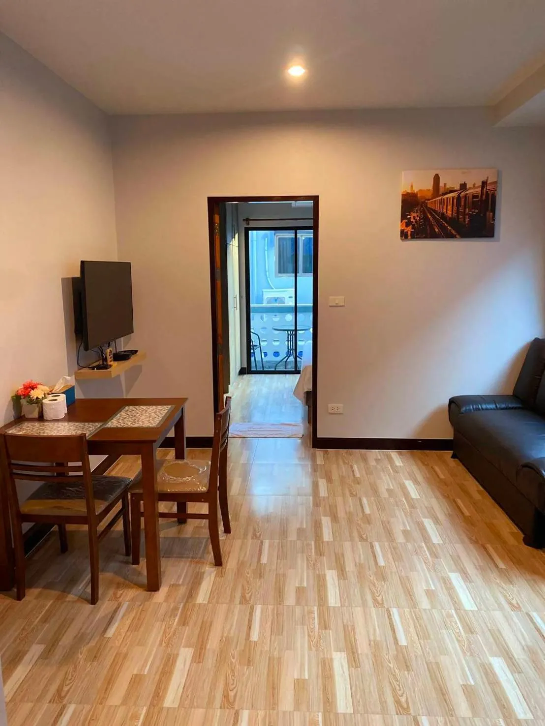 Communal lounge/ TV room in Hm House Patong