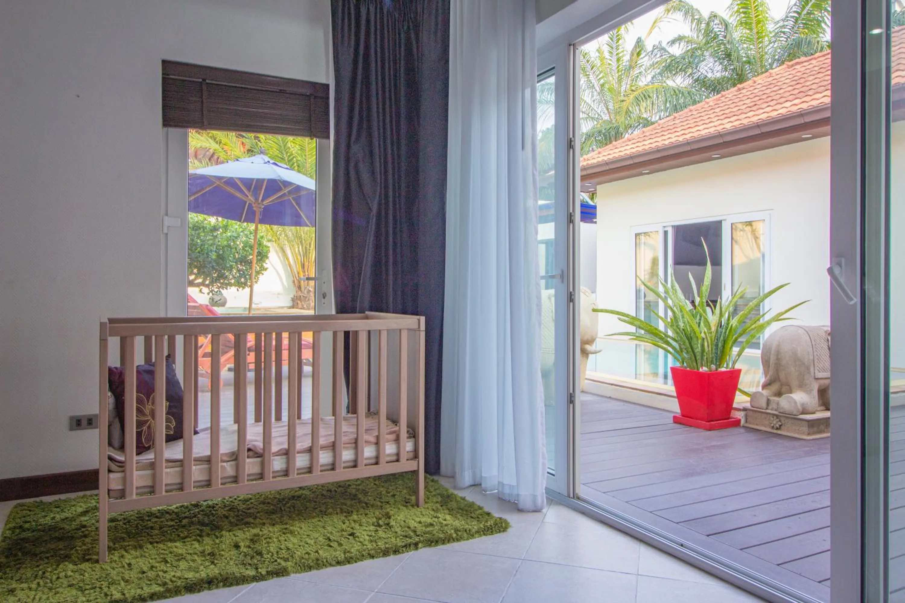Seaside Villa 2 Pools,beach@50m