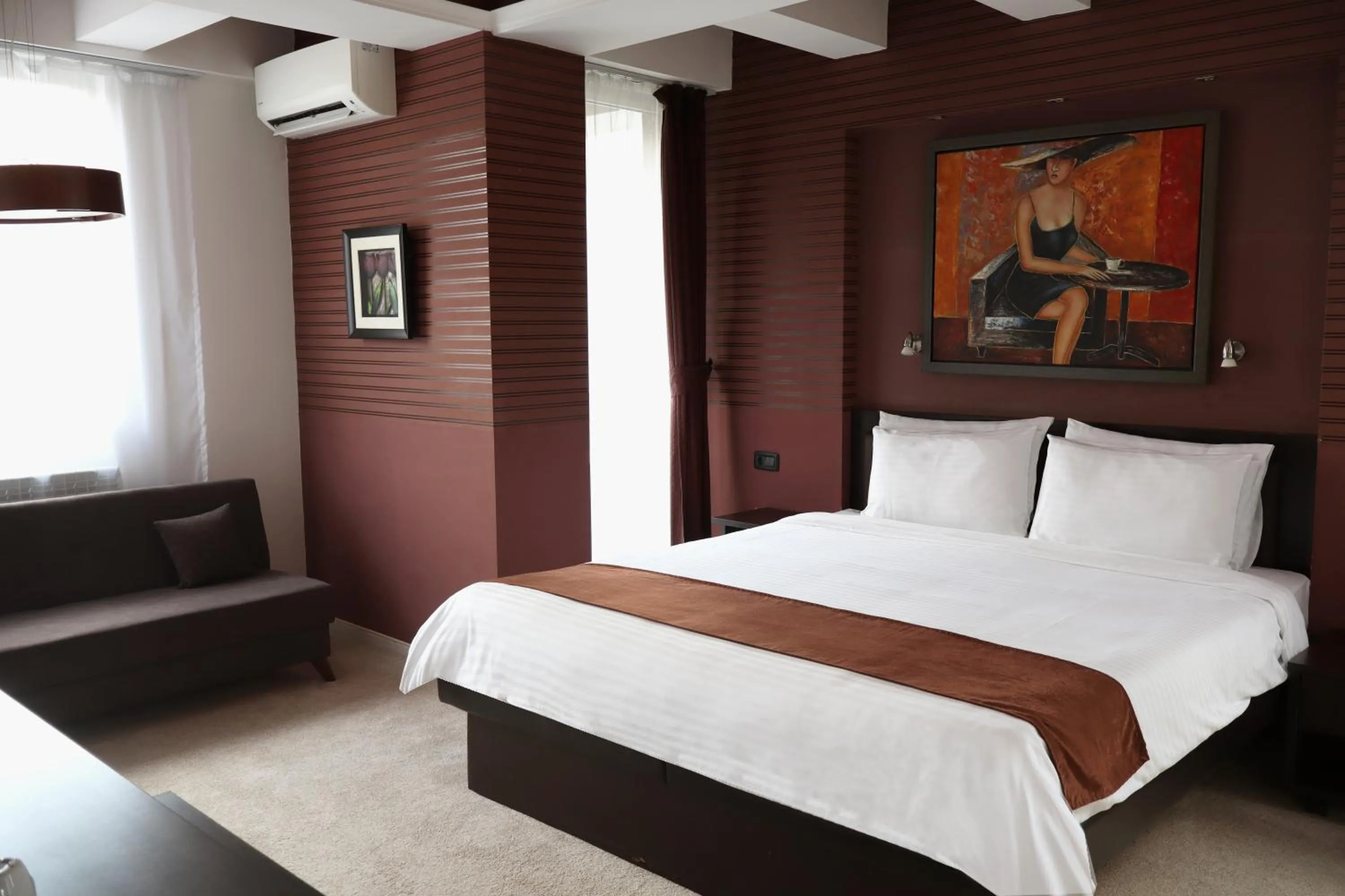 Bed in Sienna Residence