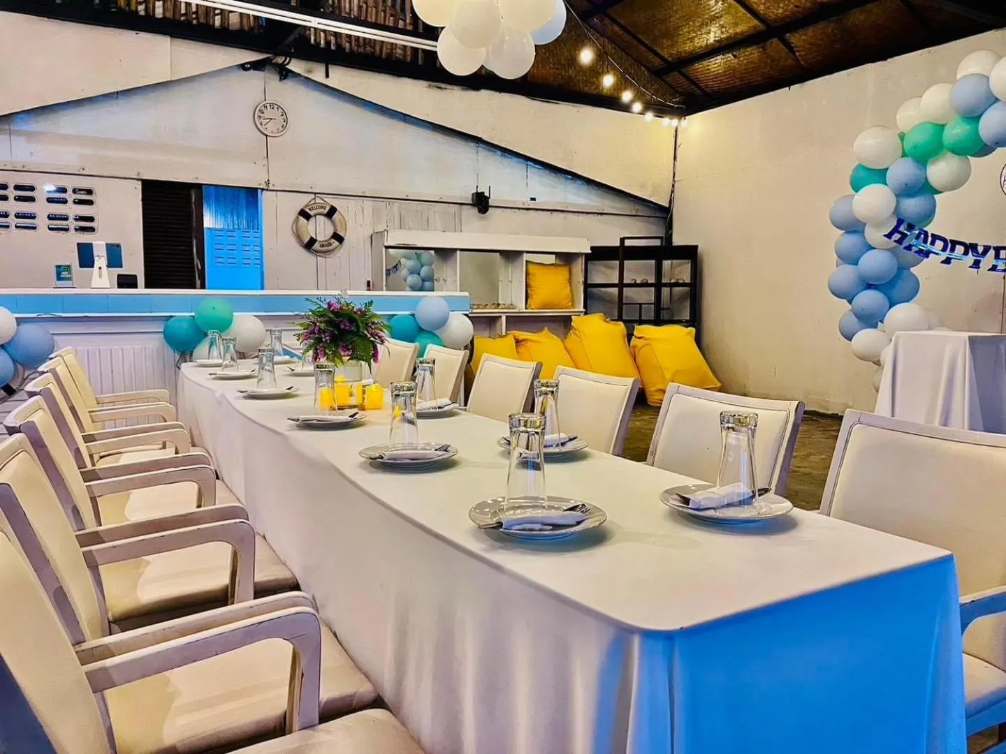 Restaurant/places to eat in Long Beach Club Krabi