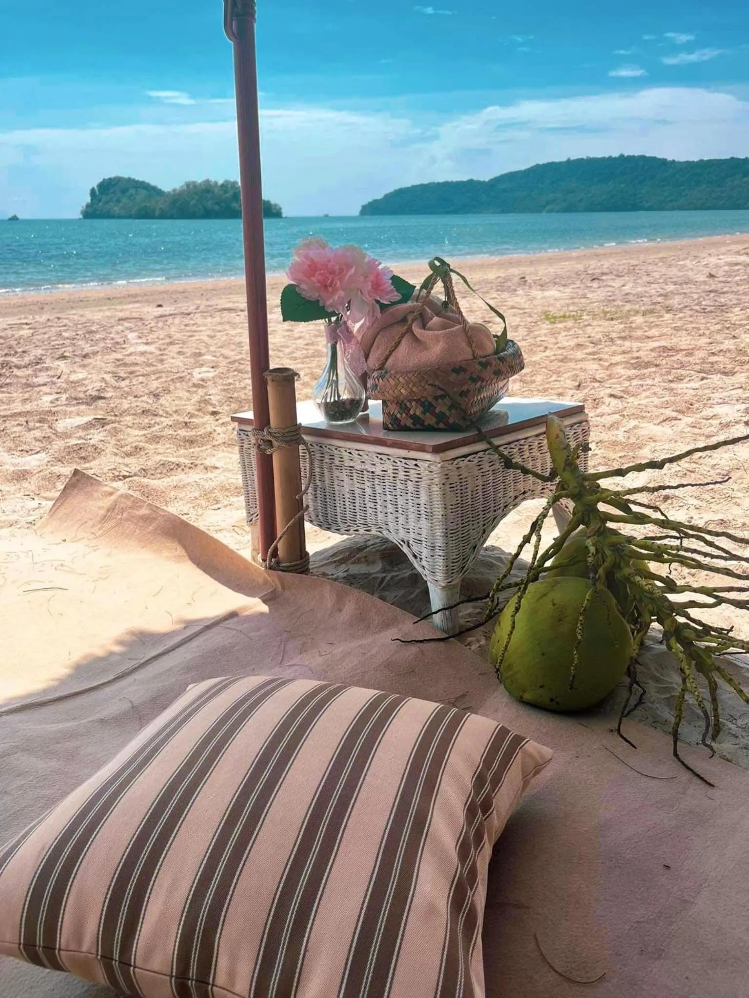 Day in Long Beach Club Krabi