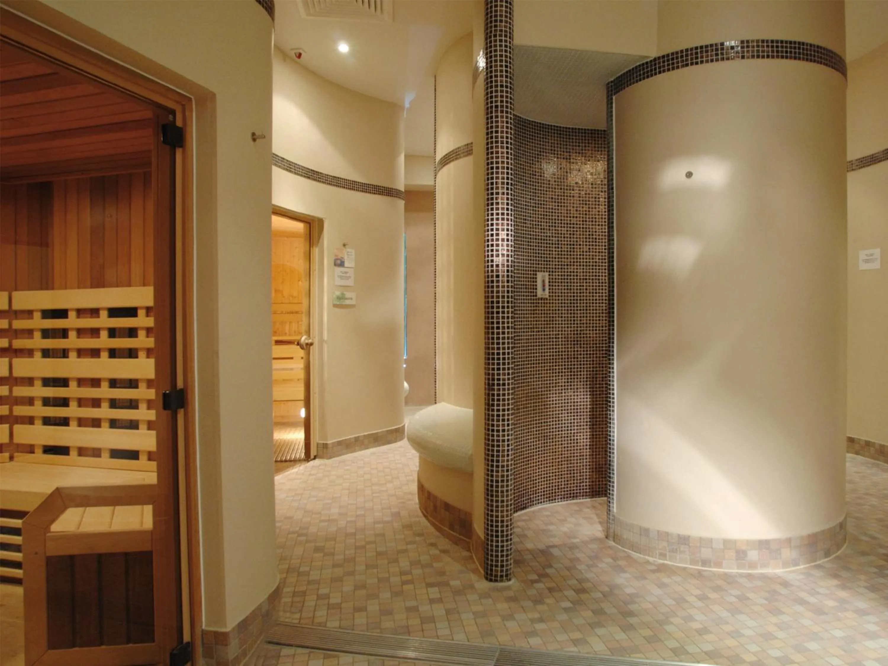Spa and wellness centre/facilities in Macdonald Bath Spa Hotel