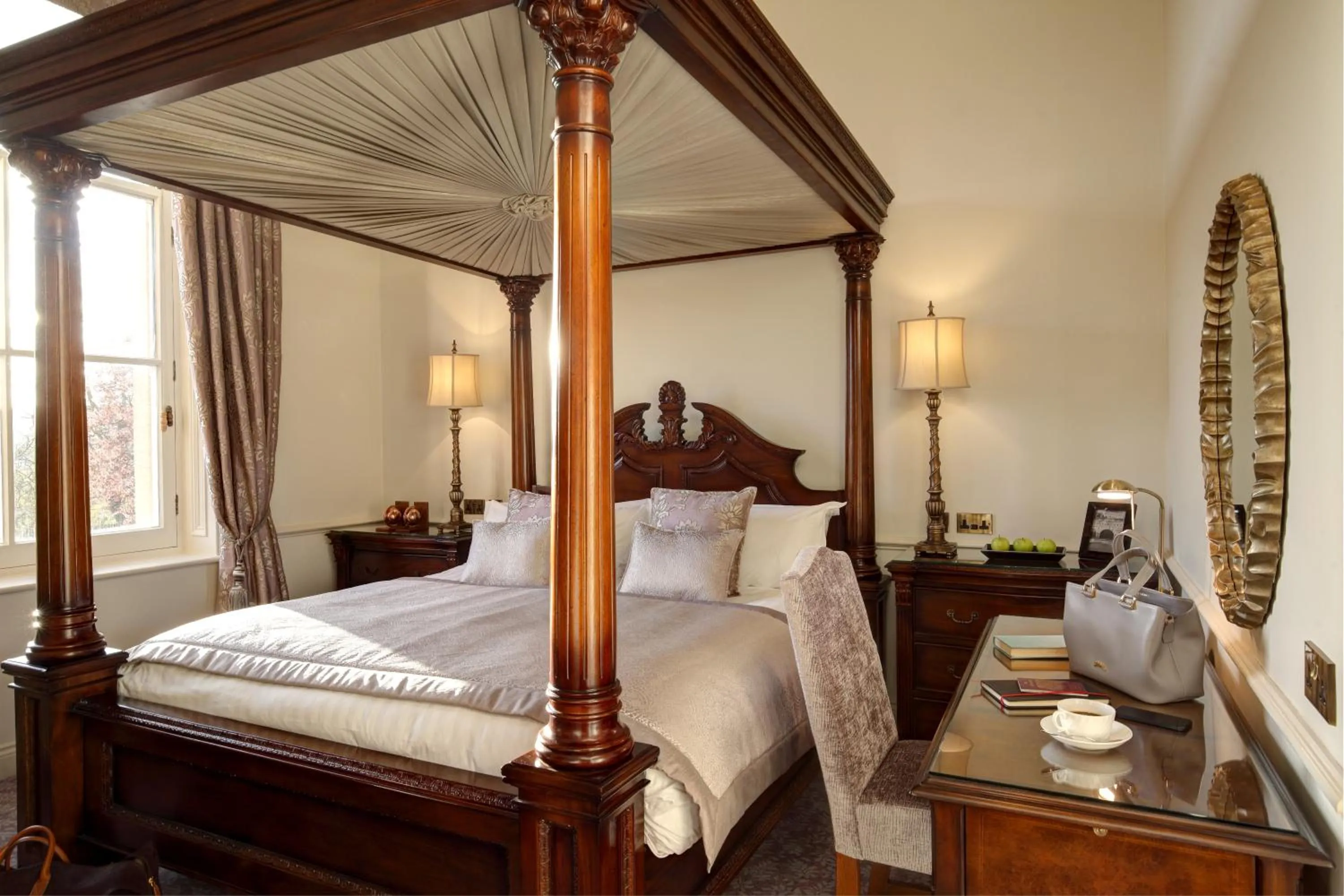 Photo of the whole room, Bed in Macdonald Bath Spa Hotel