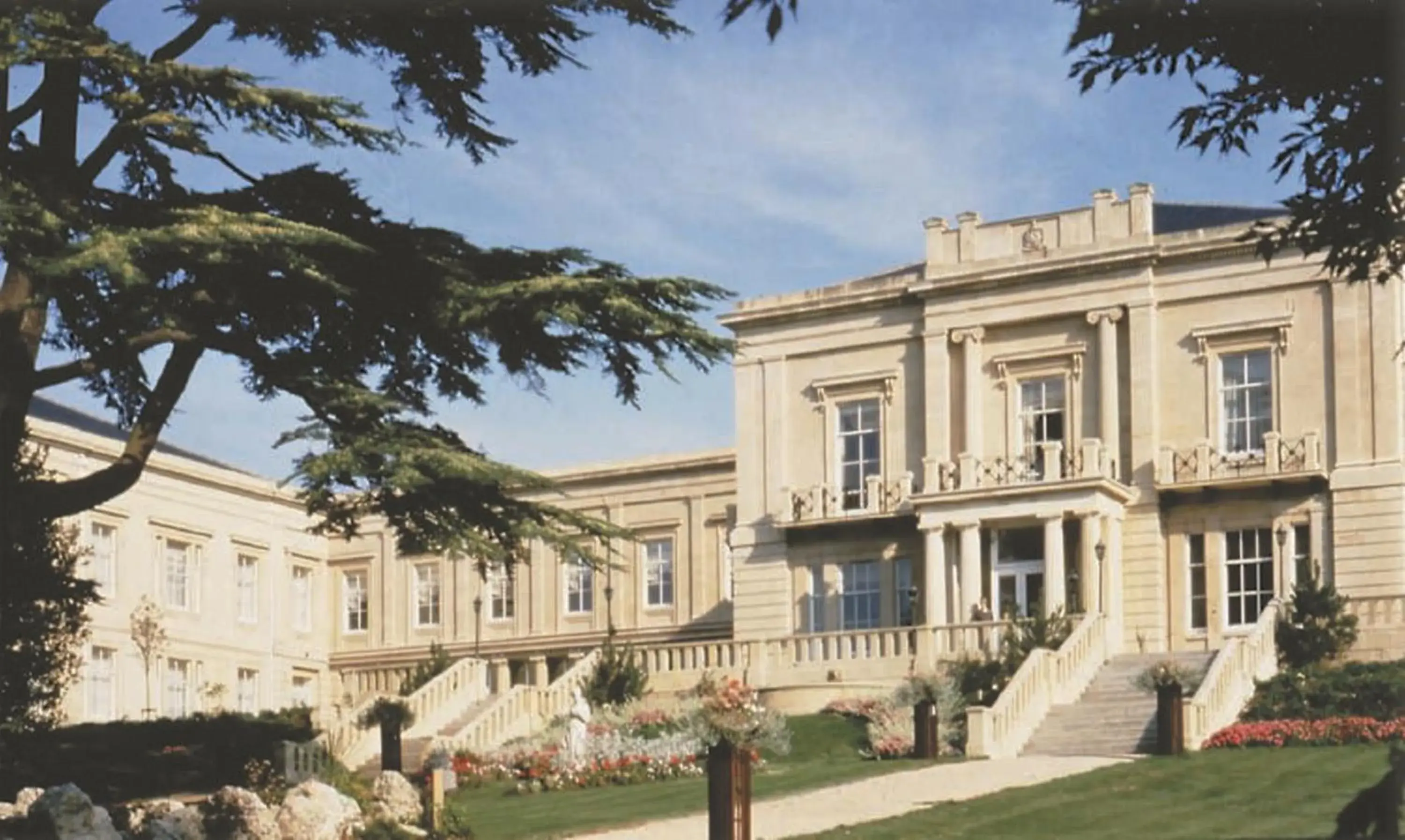 Facade/entrance in Macdonald Bath Spa Hotel Facade/entrance in Macdonald Bath Spa Hotel