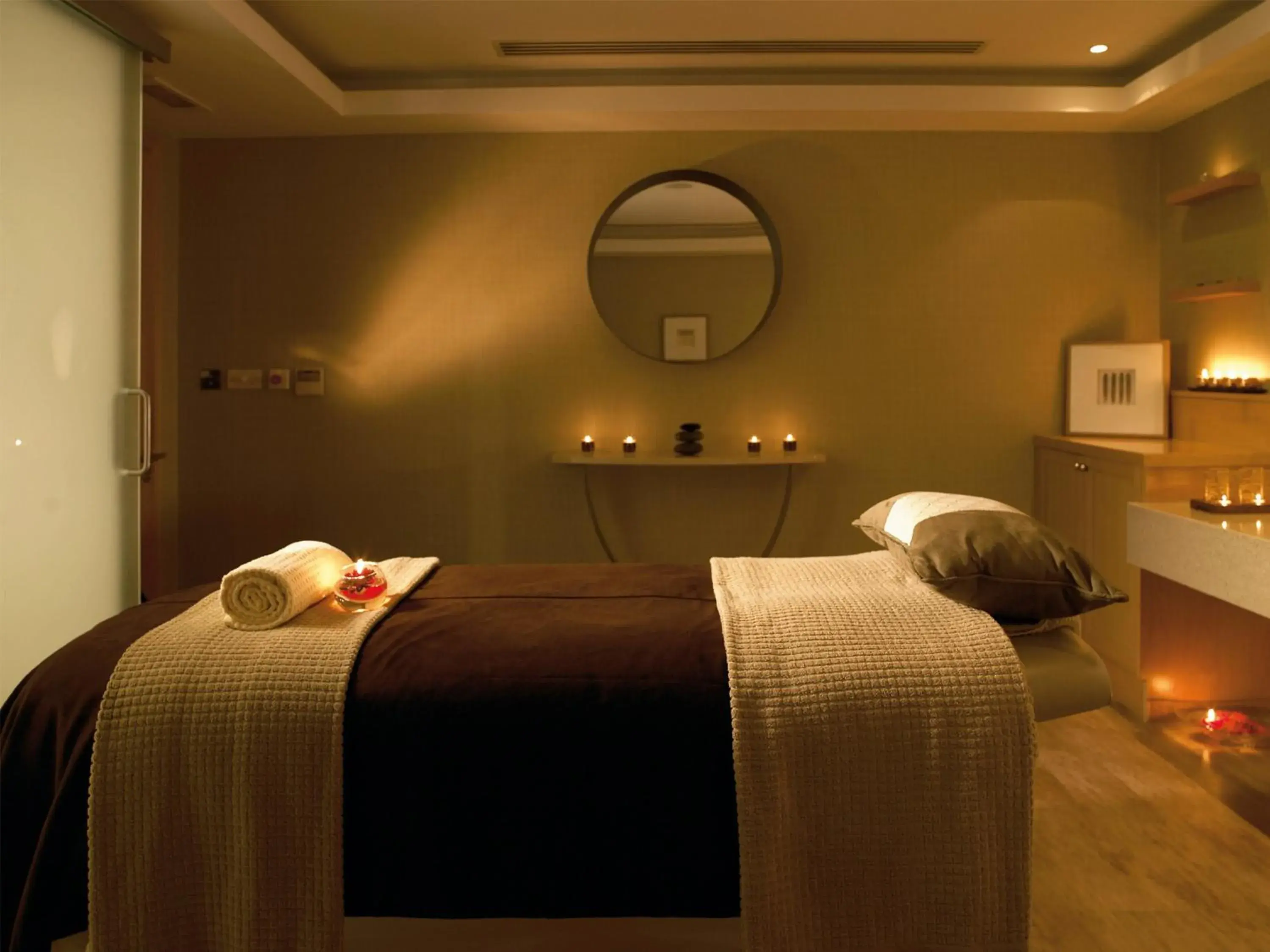 Spa and wellness centre/facilities, Bed in Macdonald Bath Spa Hotel Spa and wellness centre/facilities, Bed in Macdonald Bath Spa Hotel