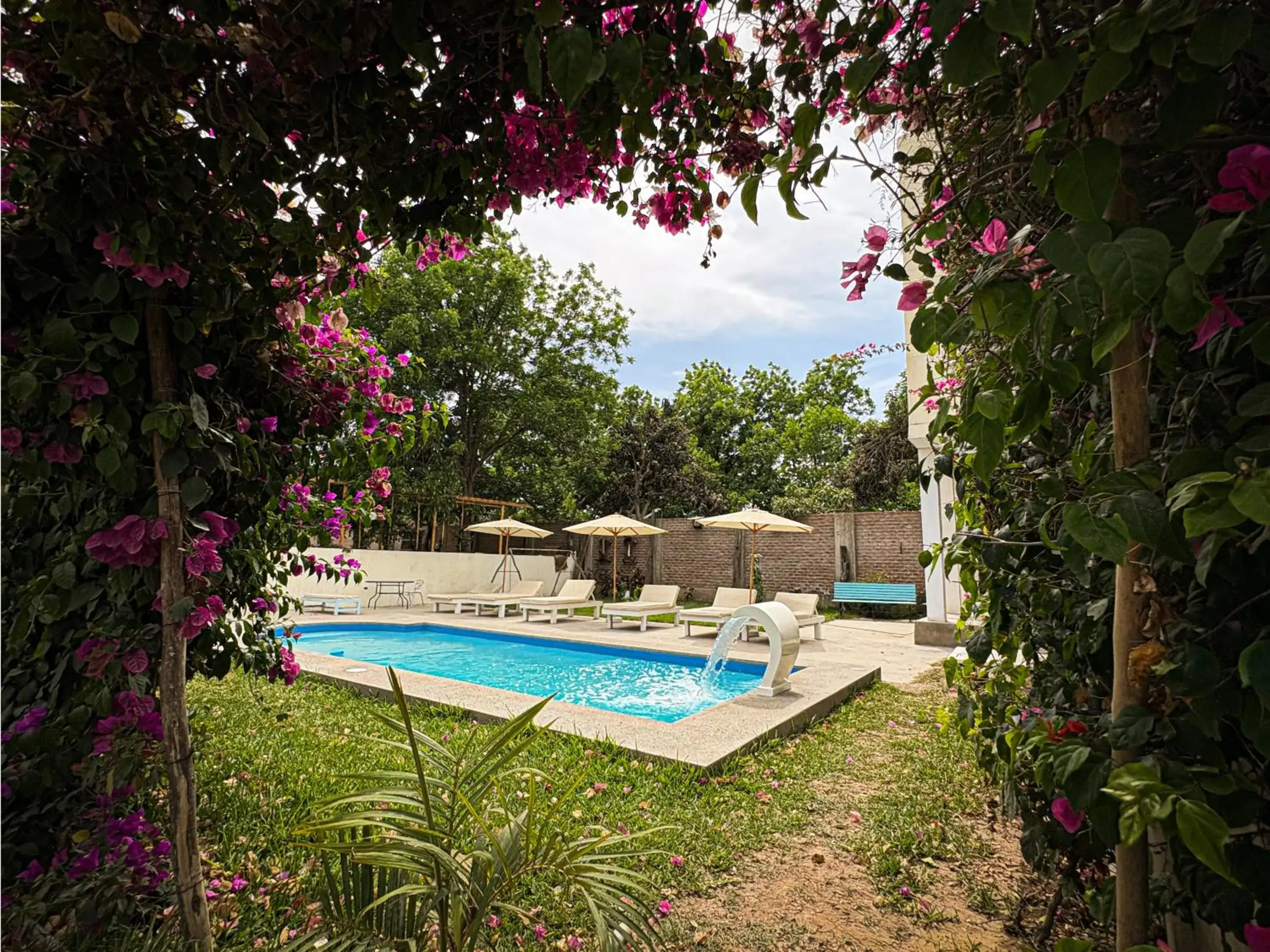 Swimming pool in Serenity Lodge Swimming pool in Serenity Lodge