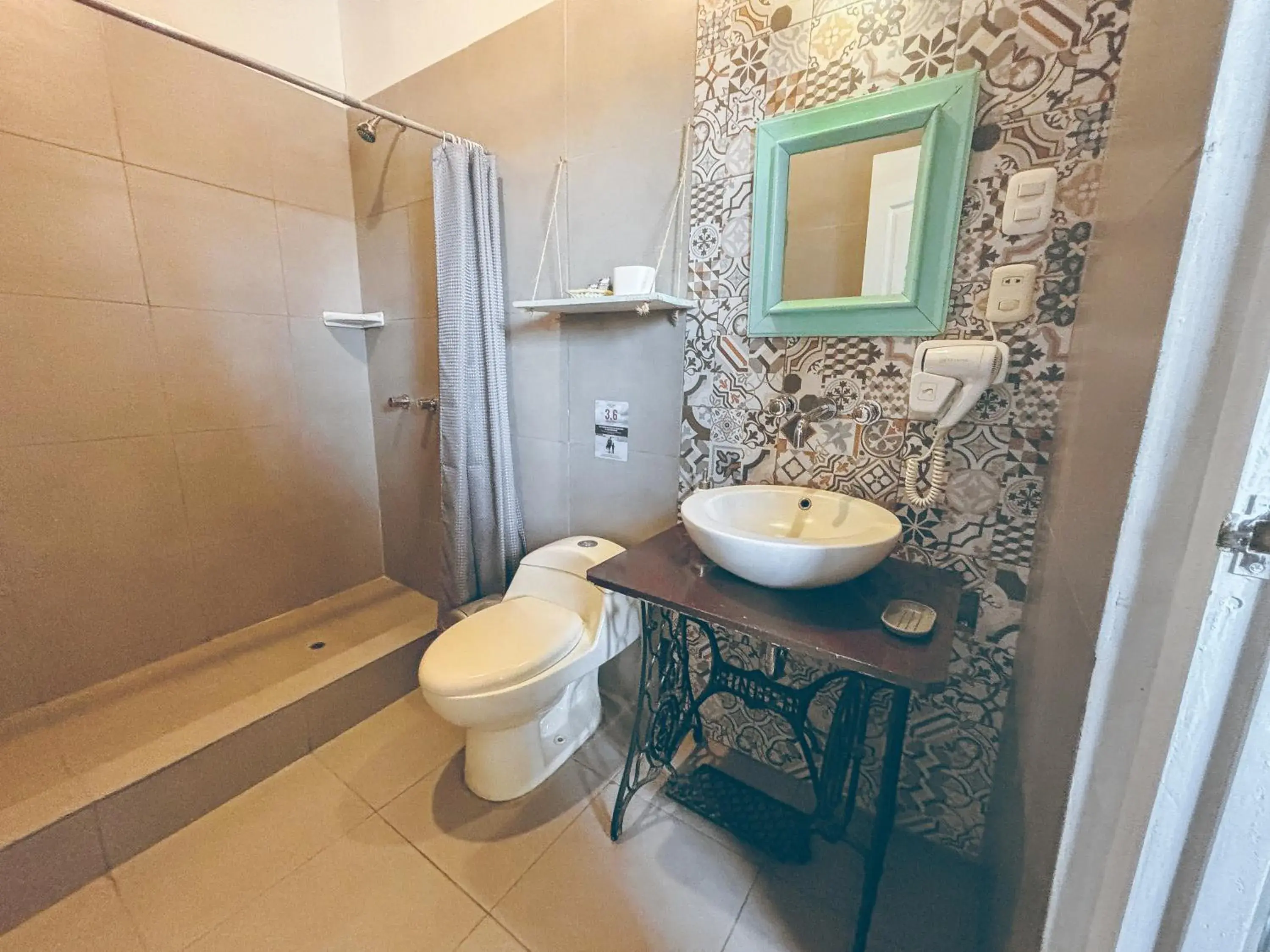 Bathroom in Serenity Lodge Bathroom in Serenity Lodge