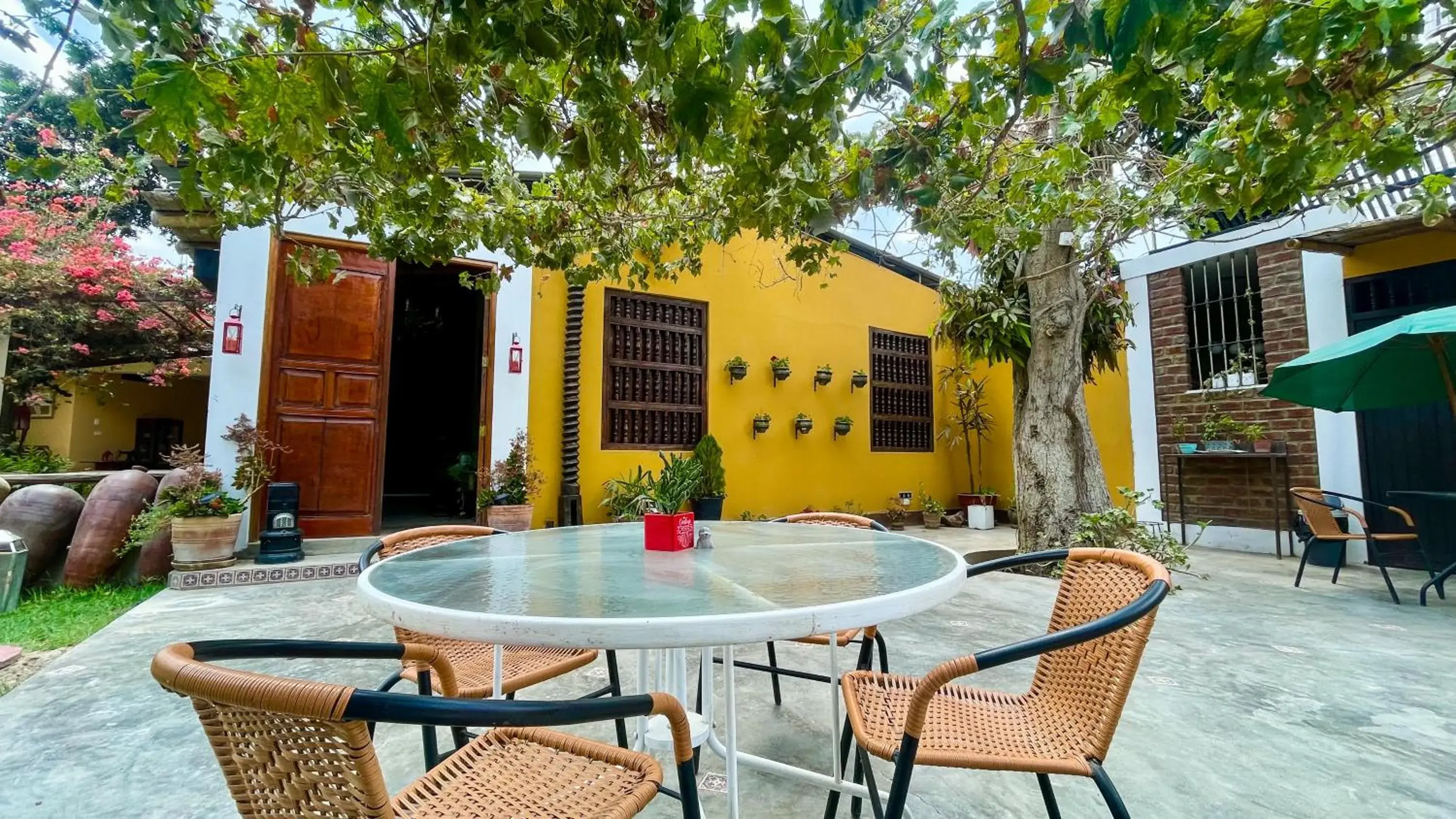 Property building in Serenity Lodge Property building in Serenity Lodge