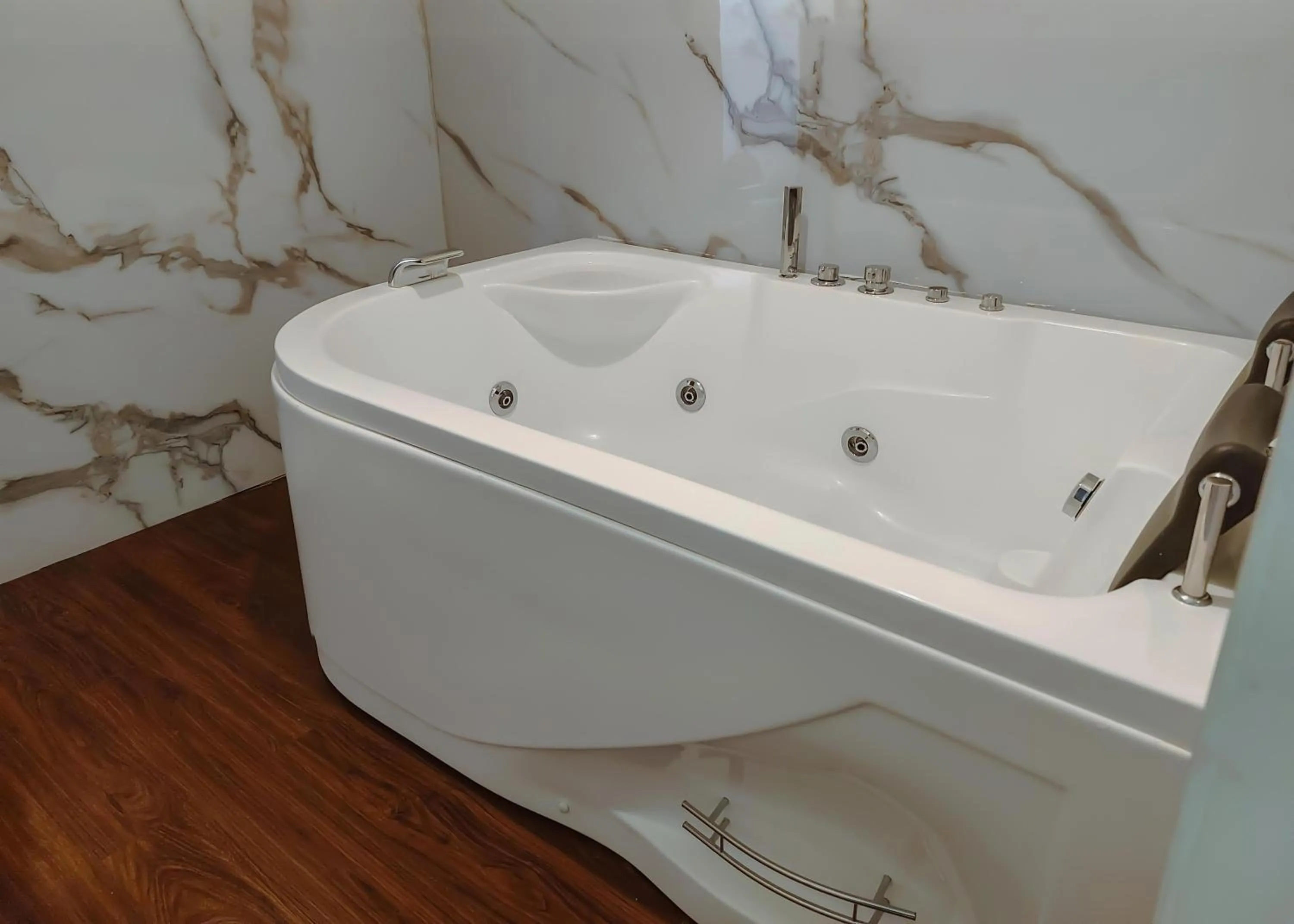 Hot Spring Bath in Hotel Casa Shami