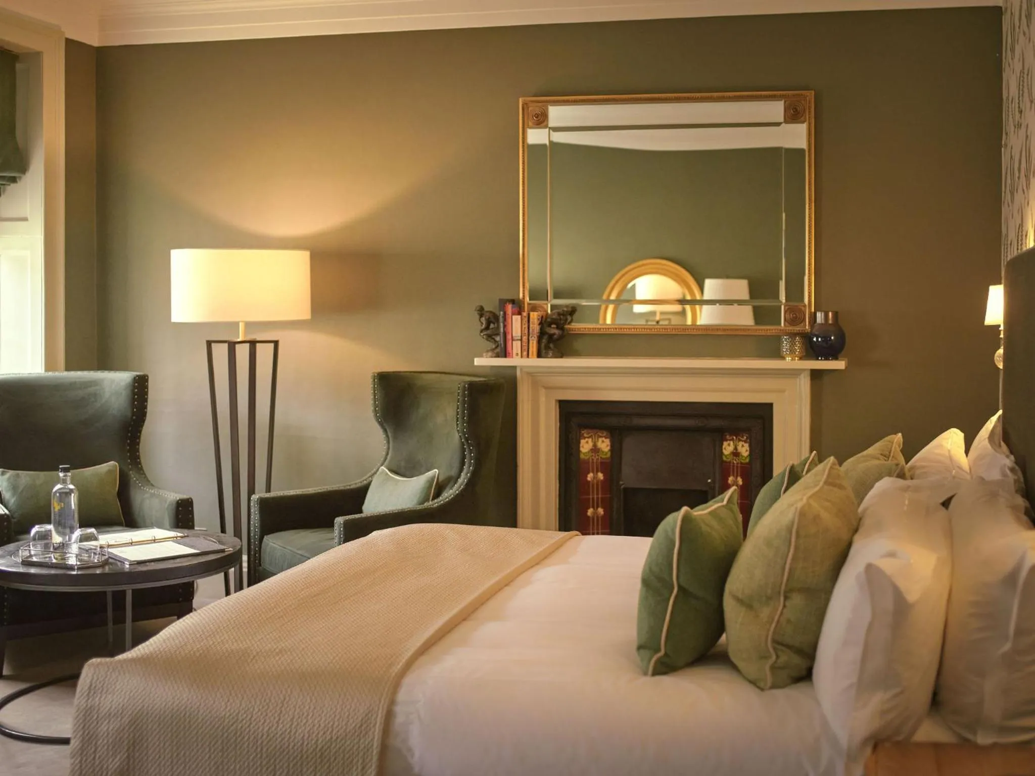 Bedroom, Bed in The Queensberry Hotel