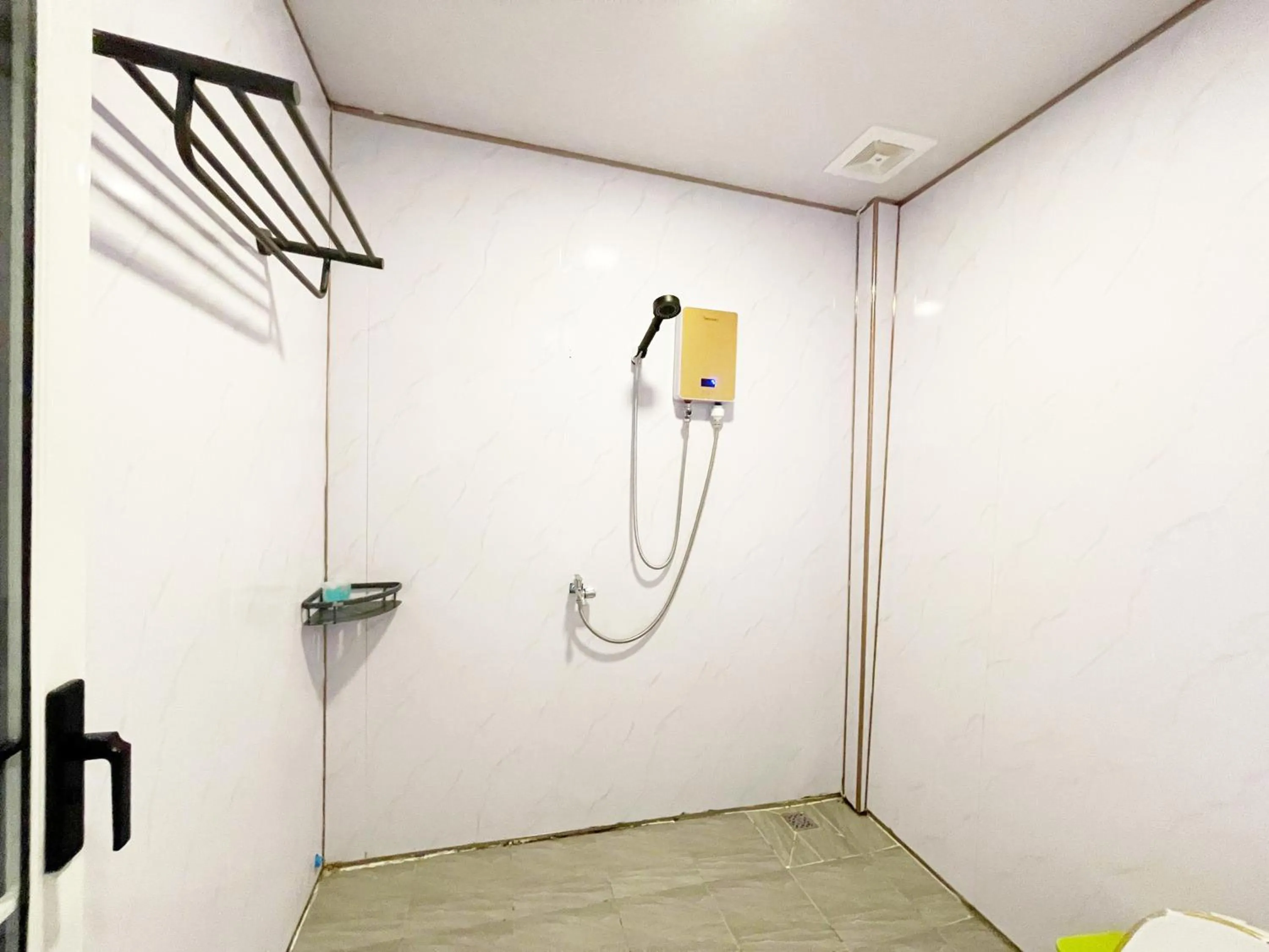 Bathroom in The Wind Koh Rong