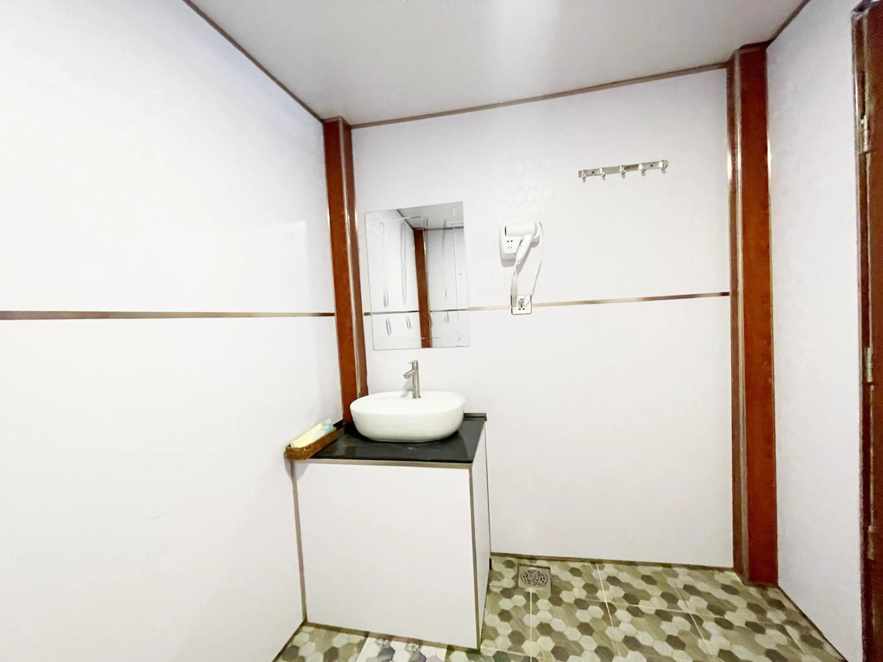 Bathroom in The Wind Koh Rong