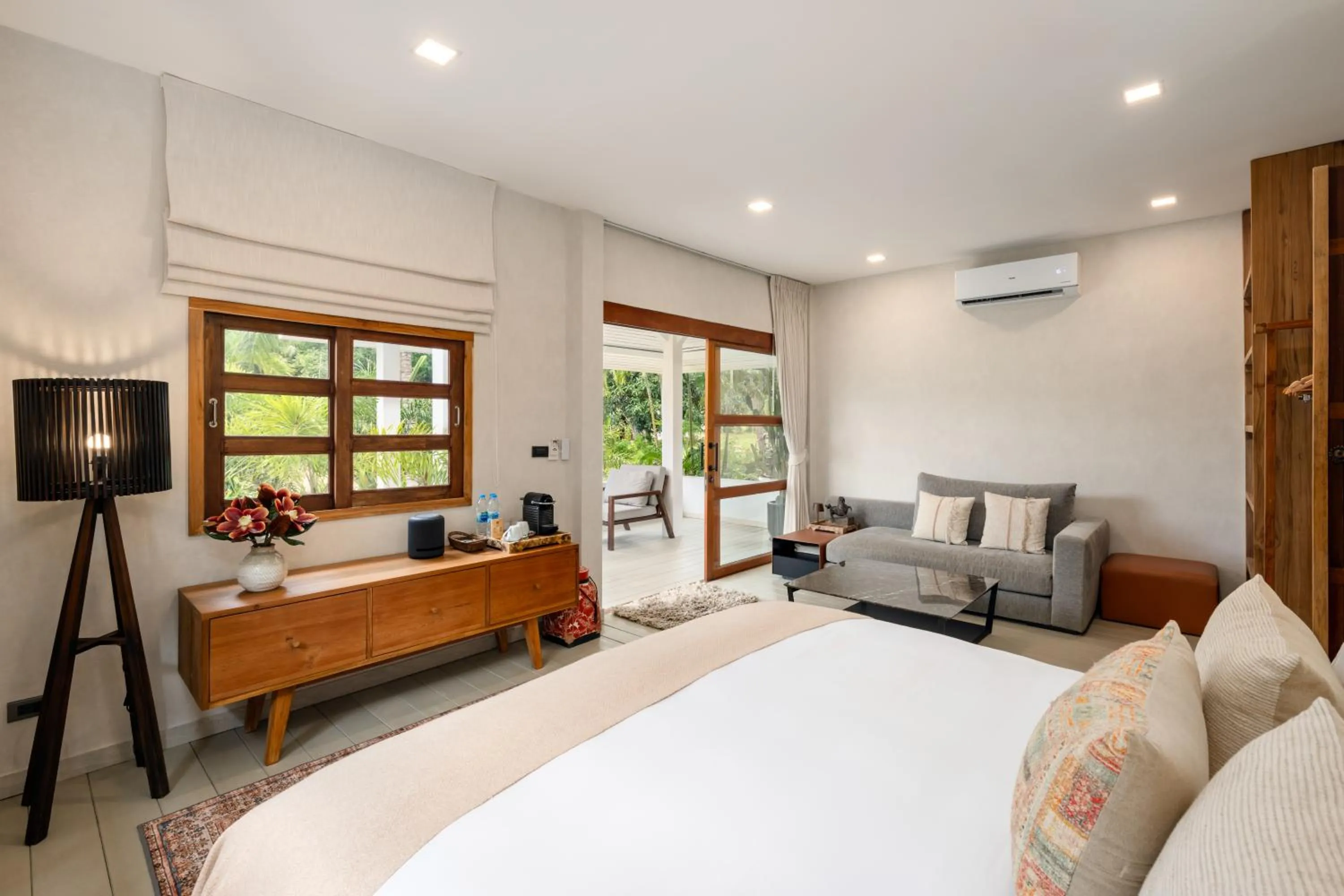 Bed in Moorea Boutique Resort Samui